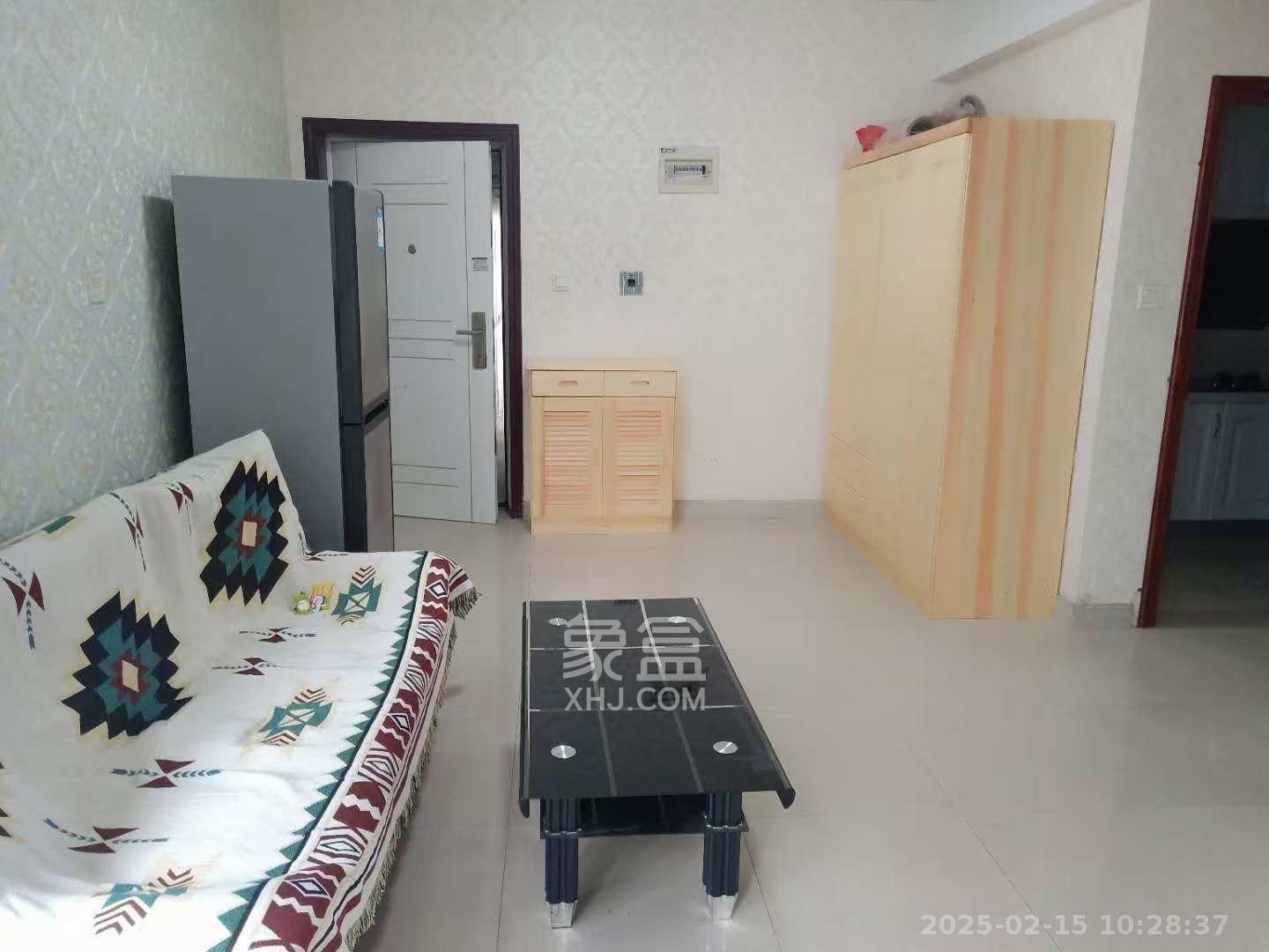 中天广场  1室1厅1卫   2000.00元/月室内图