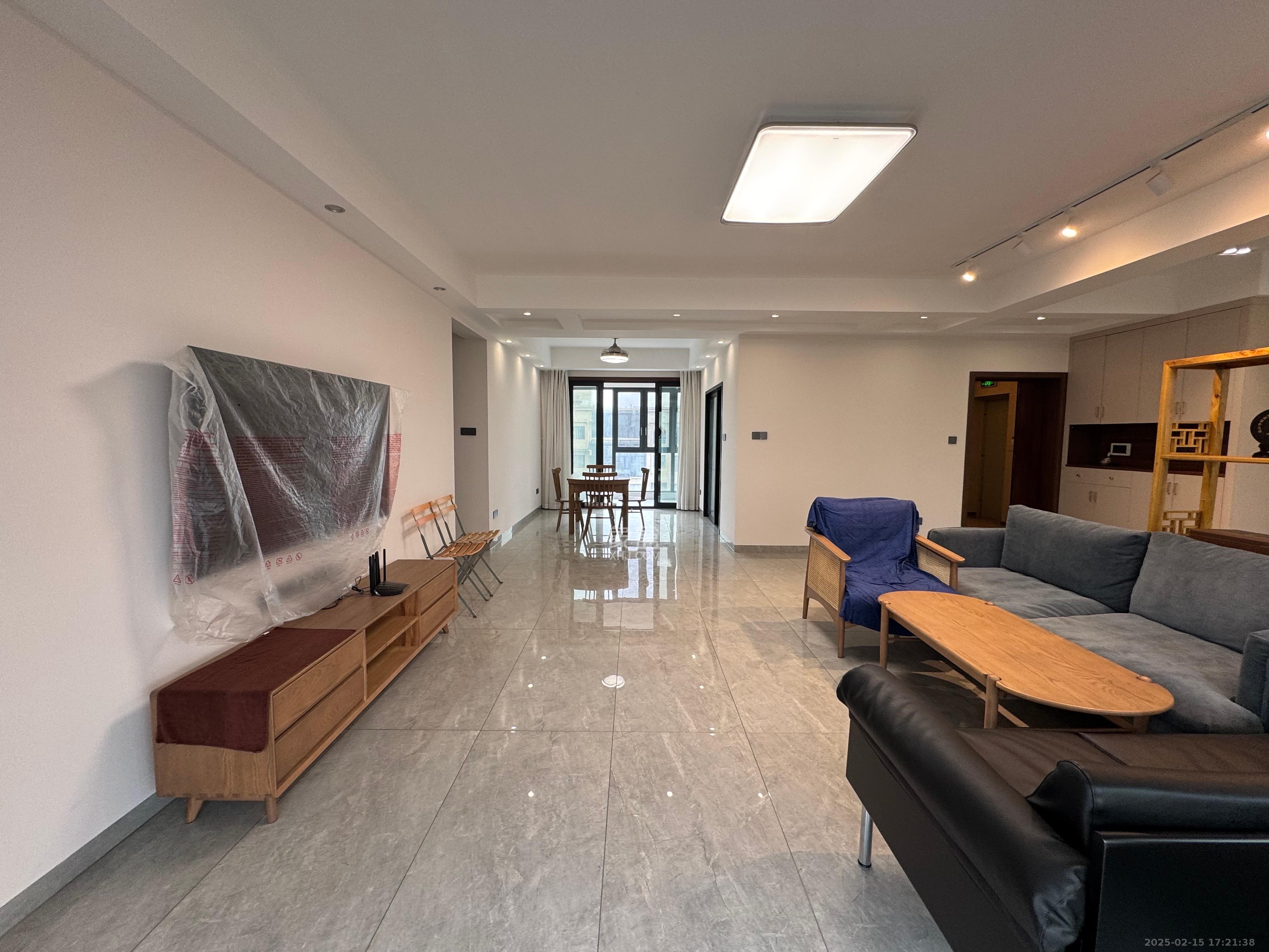 中粮观澜壹品 3室2厅3卫 3600.0元/月 中粮观澜壹品 3室2厅3卫 3600.0元/月室内图