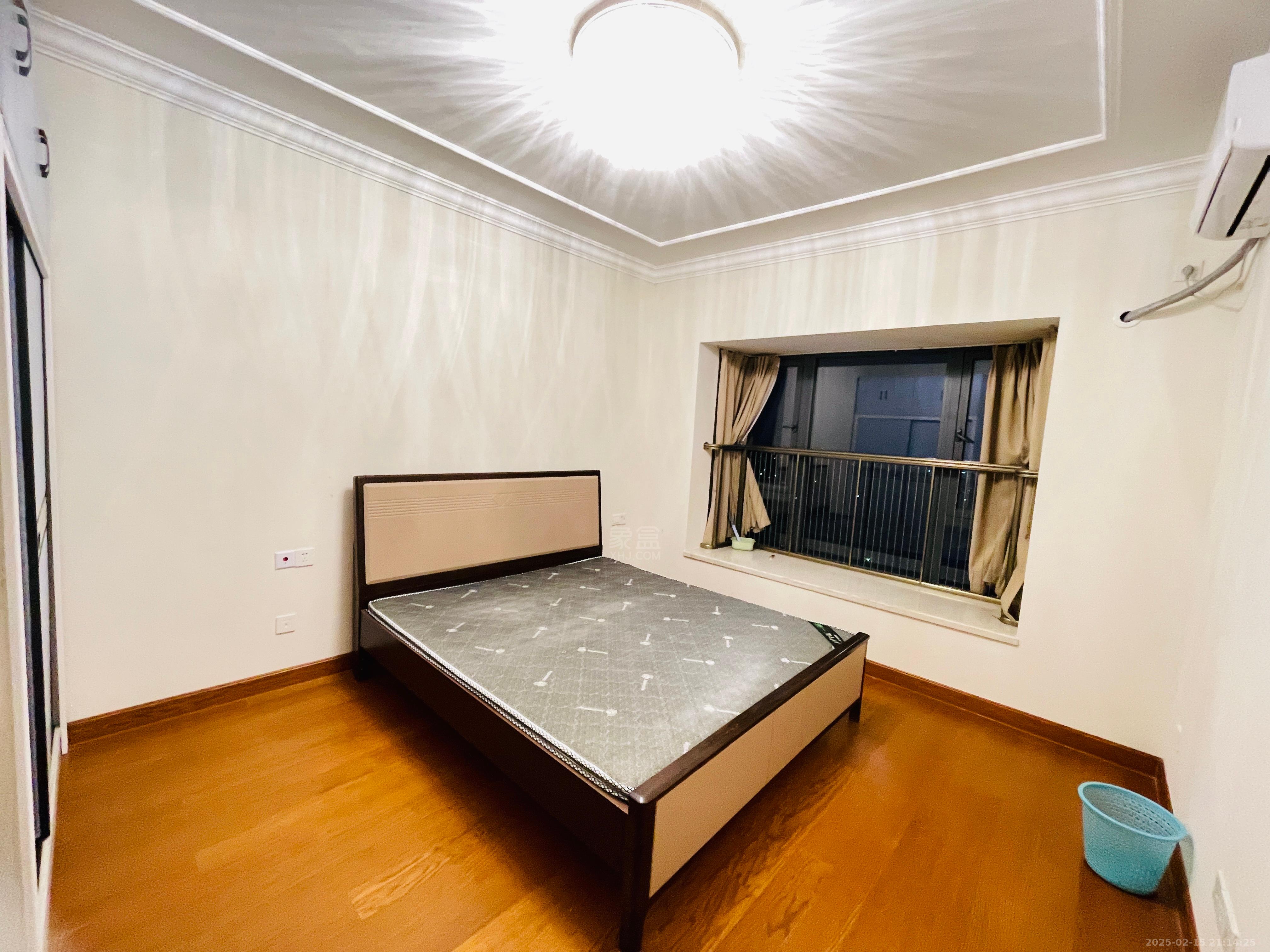 恒大华府 3室2厅2卫 2400.0元/月 恒大华府 3室2厅2卫 2400.0元/月室内图