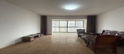 株山国际世家  3室2厅2卫   59.80万