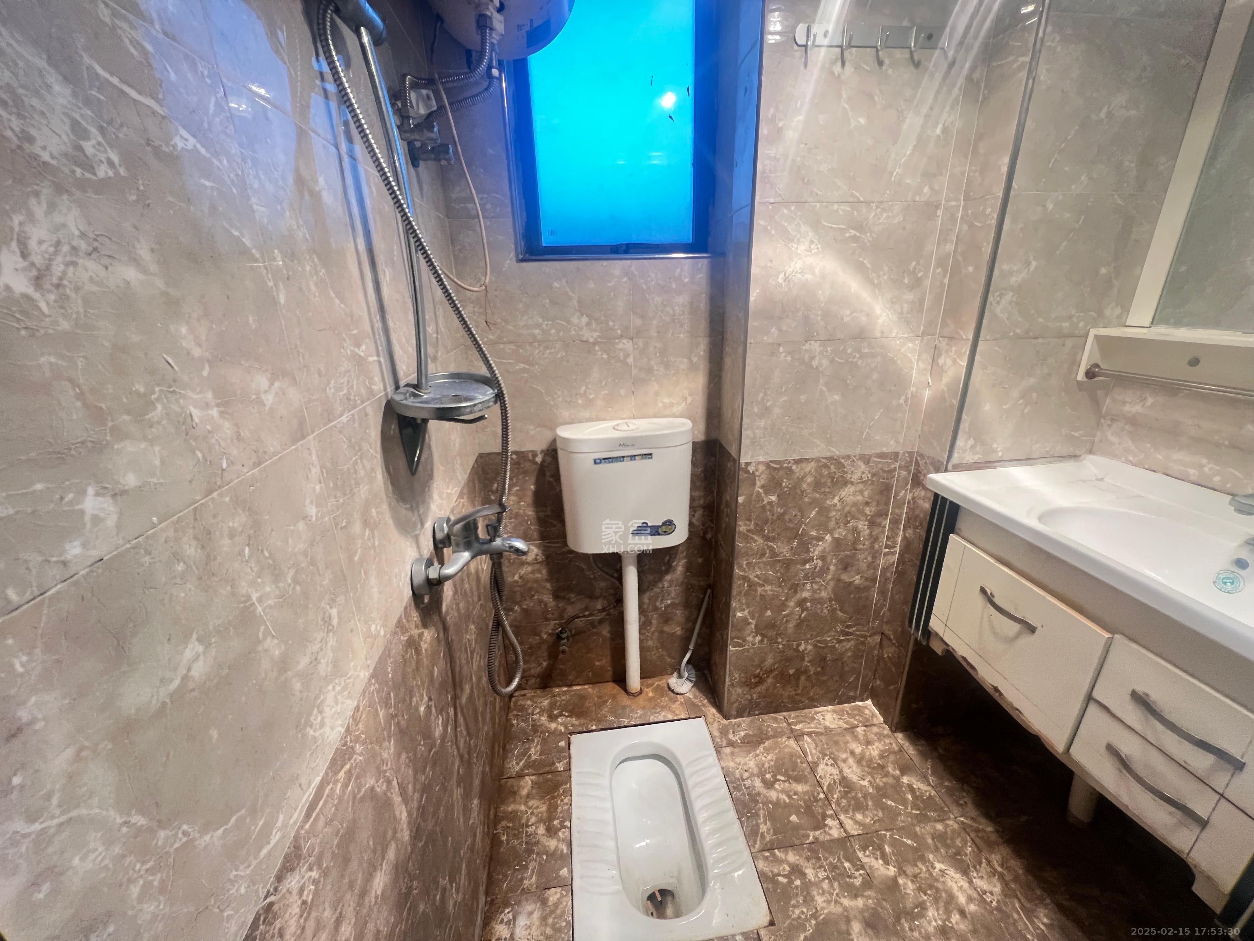 保利麓谷林语I区 1室1厅1卫 1100.0元/月 保利麓谷林语I区 1室1厅1卫 1100.0元/月室内图