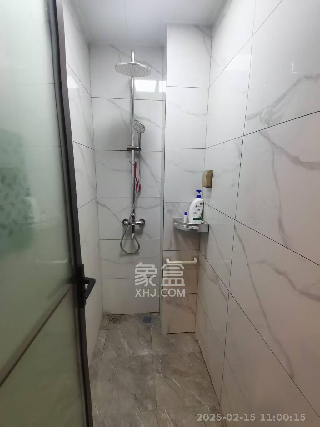 世茂铂曼 1室1厅1卫 2600.0元/月 世茂铂曼 1室1厅1卫 2600.0元/月室内图