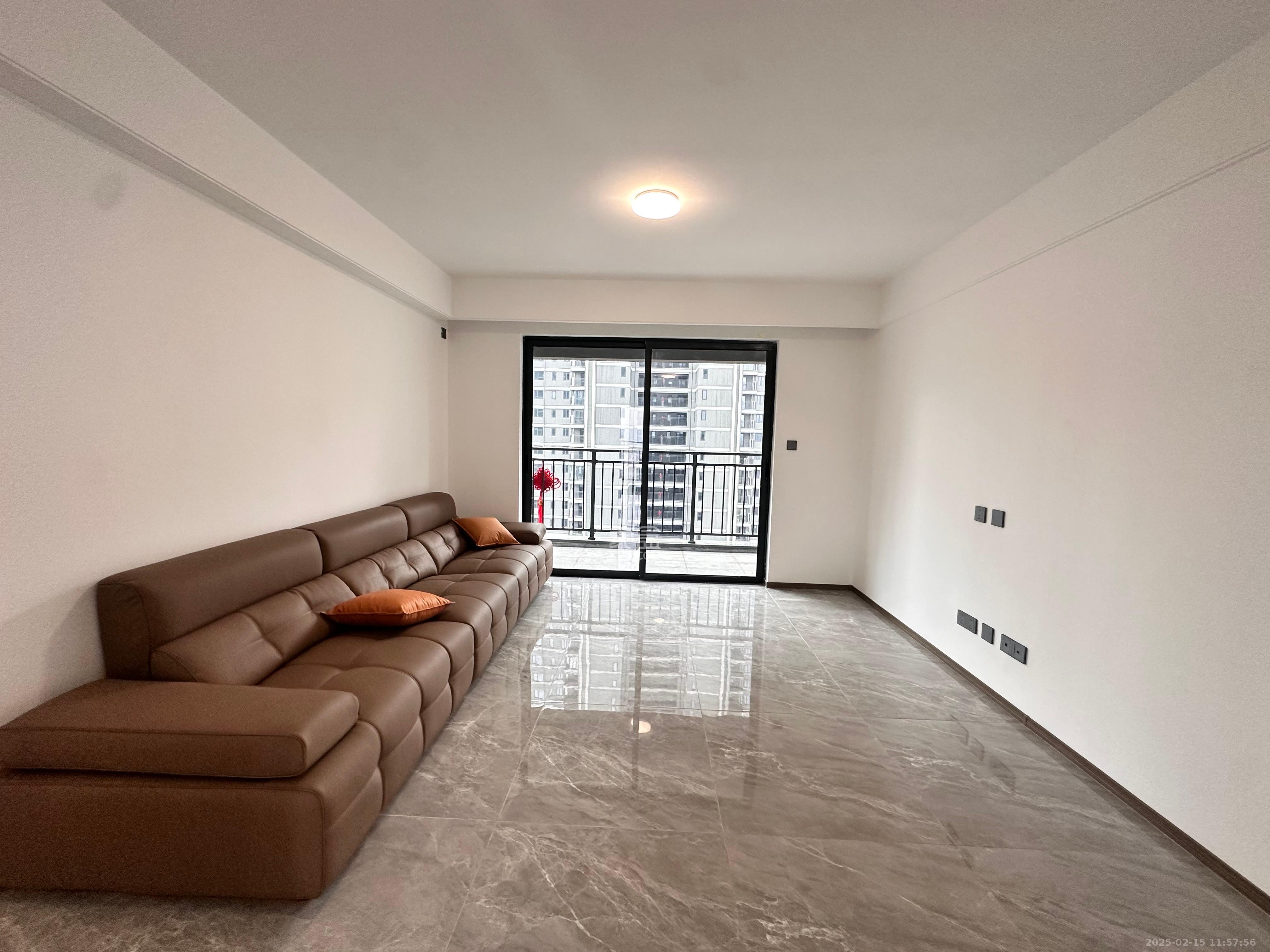 百世云境  4室2厅1卫    3500.0元/月 百世云境  4室2厅1卫    3500.0元/月室内图