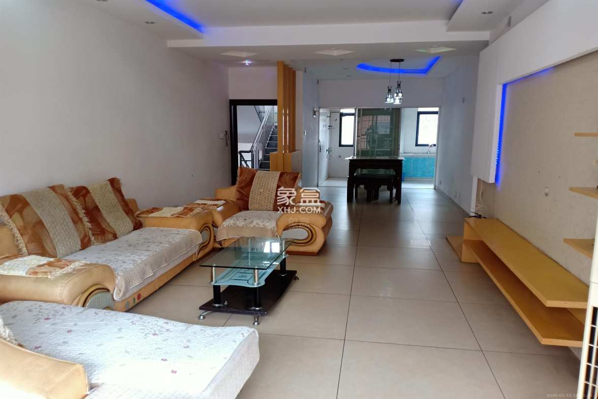 湘湾A区 2室2厅1卫 1200.0元/月 湘湾A区 2室2厅1卫 1200.0元/月室内图