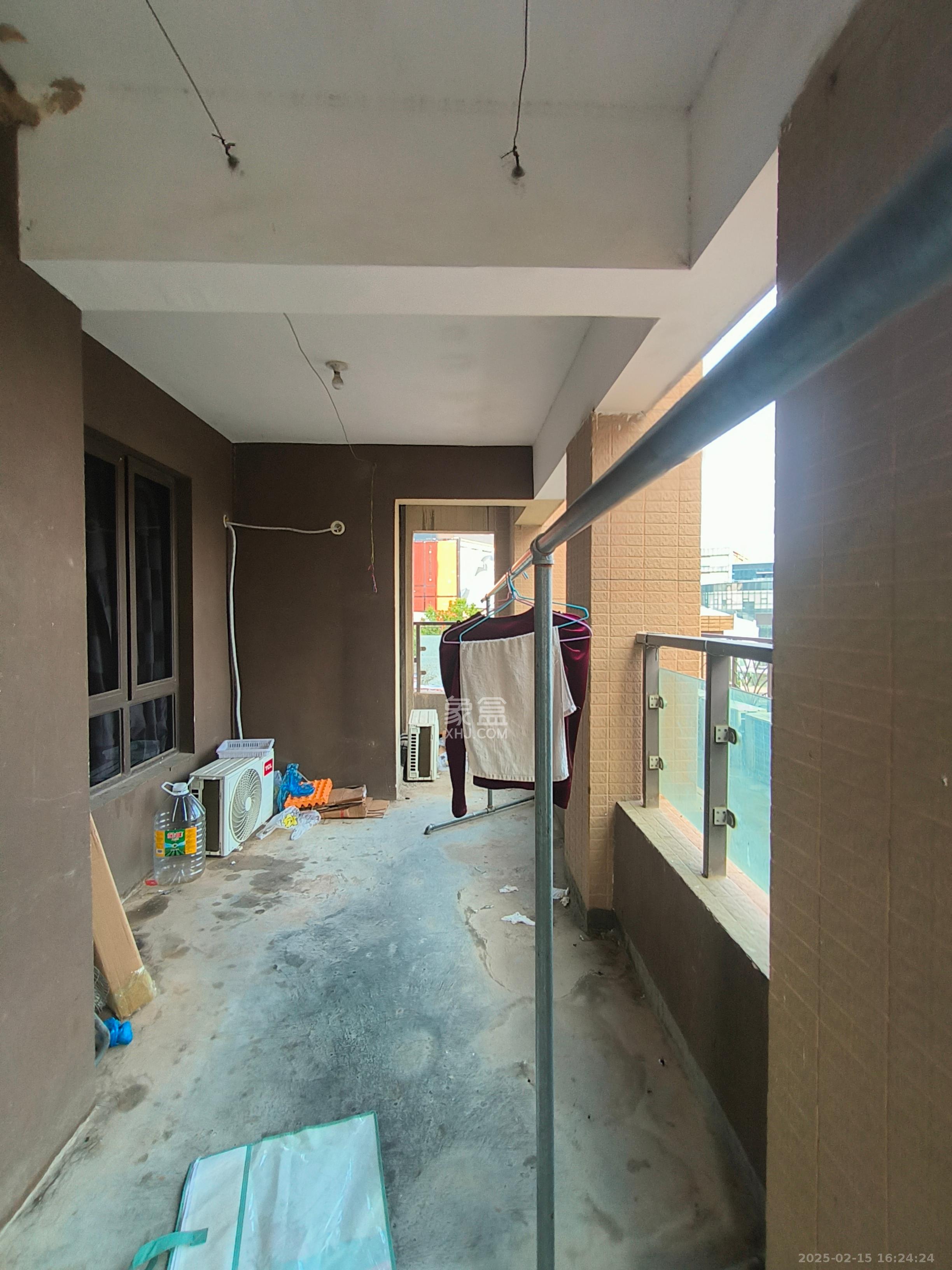 南山雍江汇(滨江国际新城) 4室2厅2卫 3000.0元/月 南山雍江汇(滨江国际新城) 4室2厅2卫 3000.0元/月室内图