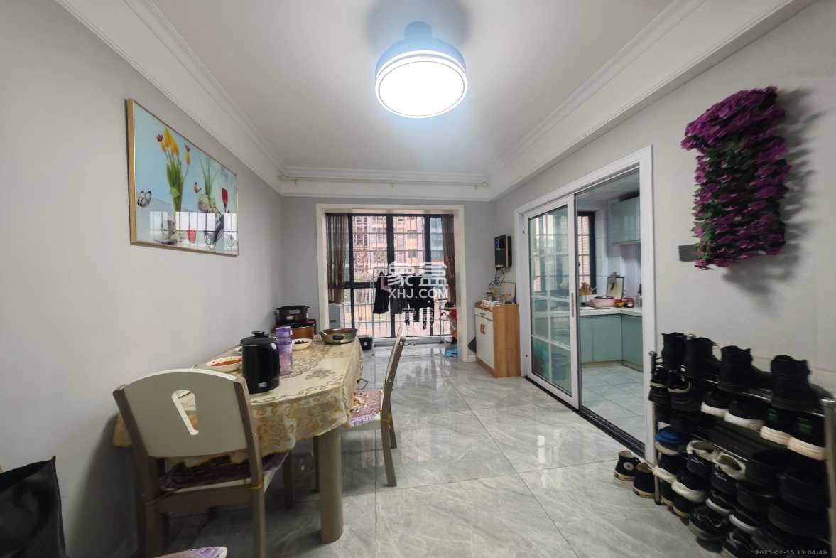 朝正美苑 3室2厅2卫 2600.0元/月 朝正美苑 3室2厅2卫 2600.0元/月室内图