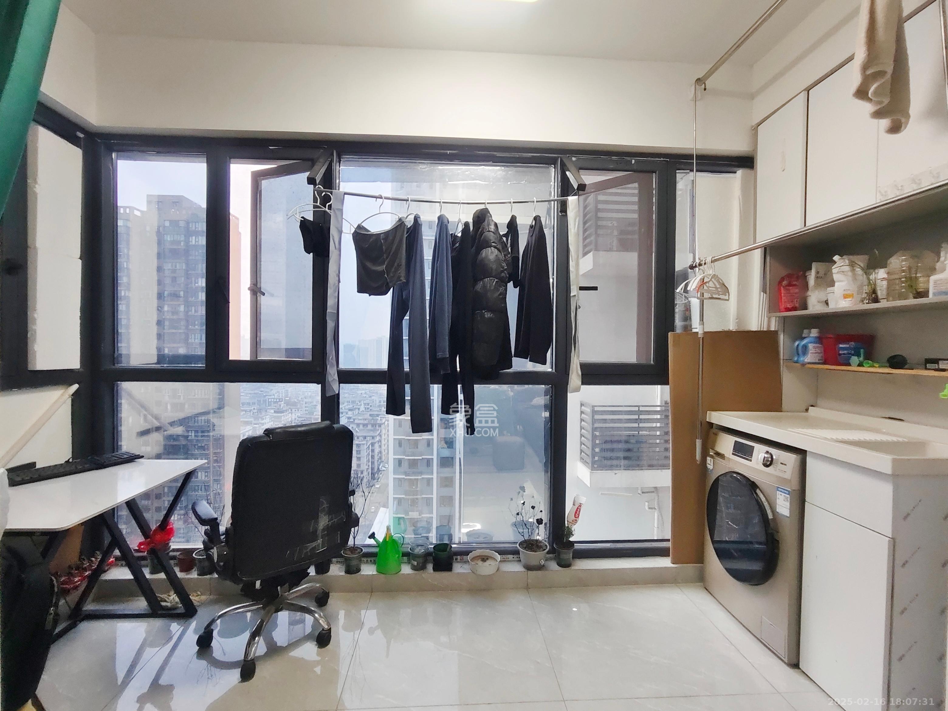 蔷薇国际 1室1厅1卫 750.0元/月 蔷薇国际 1室1厅1卫 750.0元/月室内图