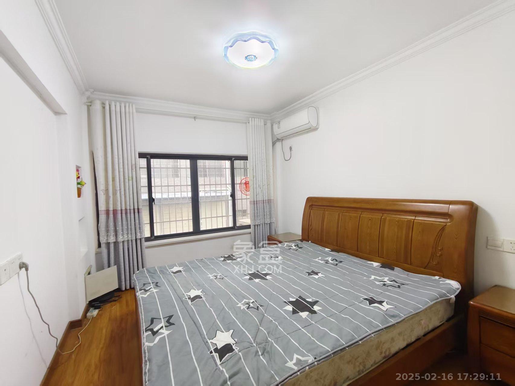 水印康桥  3室2厅1卫    1000.0元/月 水印康桥  3室2厅1卫    1000.0元/月室内图