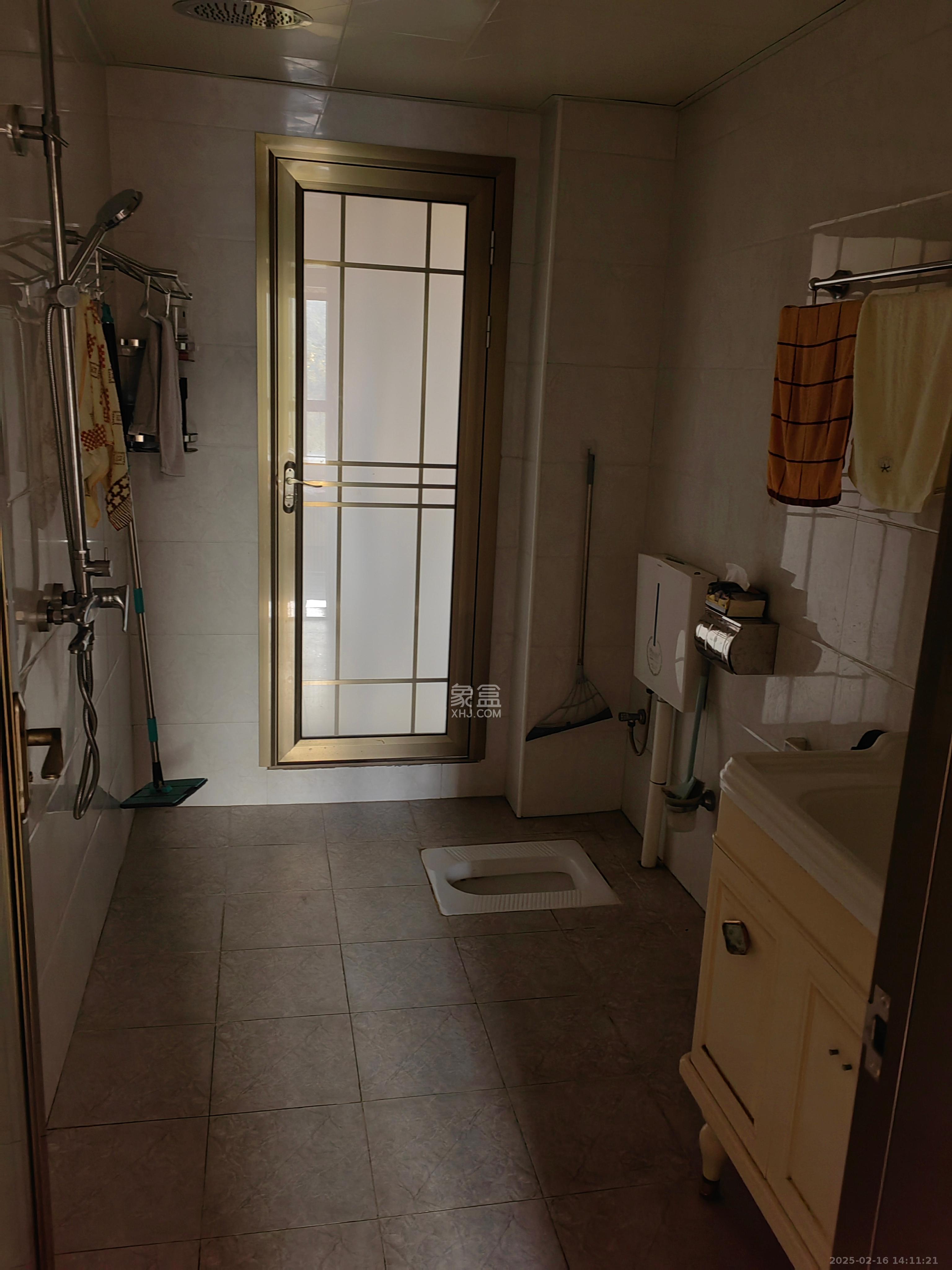 辉煌国际城二期 3室2厅1卫 3000.0元/月 辉煌国际城二期 3室2厅1卫 3000.0元/月室内图