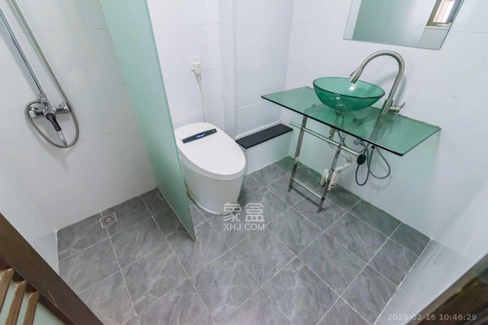 欧陆经典  3室2厅1卫   4200.00元/月室内图
