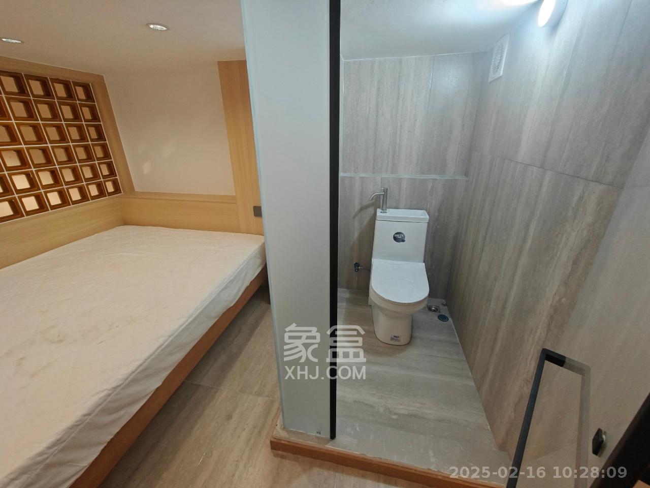力高凤凰新天  2室1厅1卫   2400.00元/月室内图