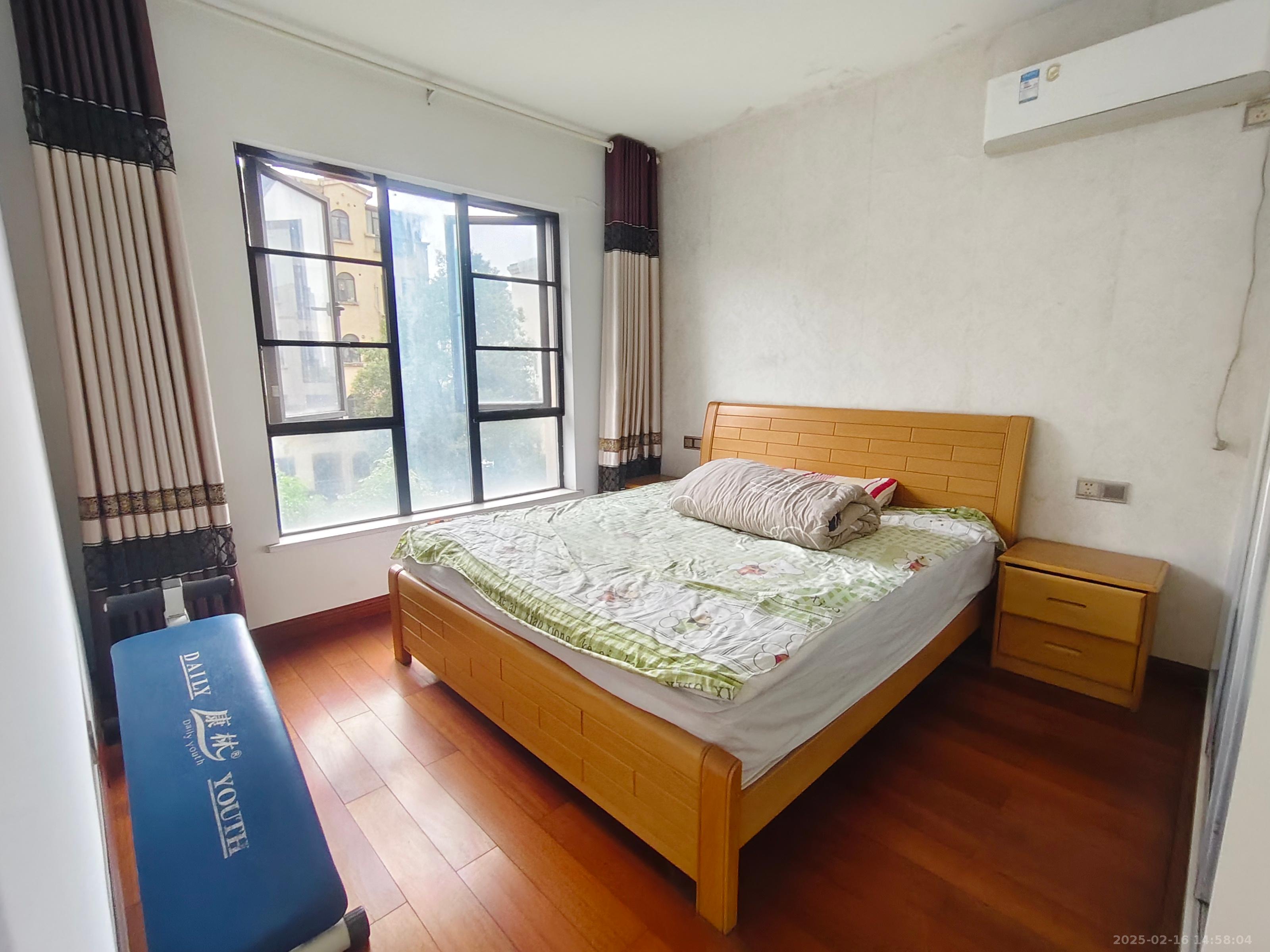 三一歌雅郡 3室2厅1卫 1500.0元/月 三一歌雅郡 3室2厅1卫 1500.0元/月室内图