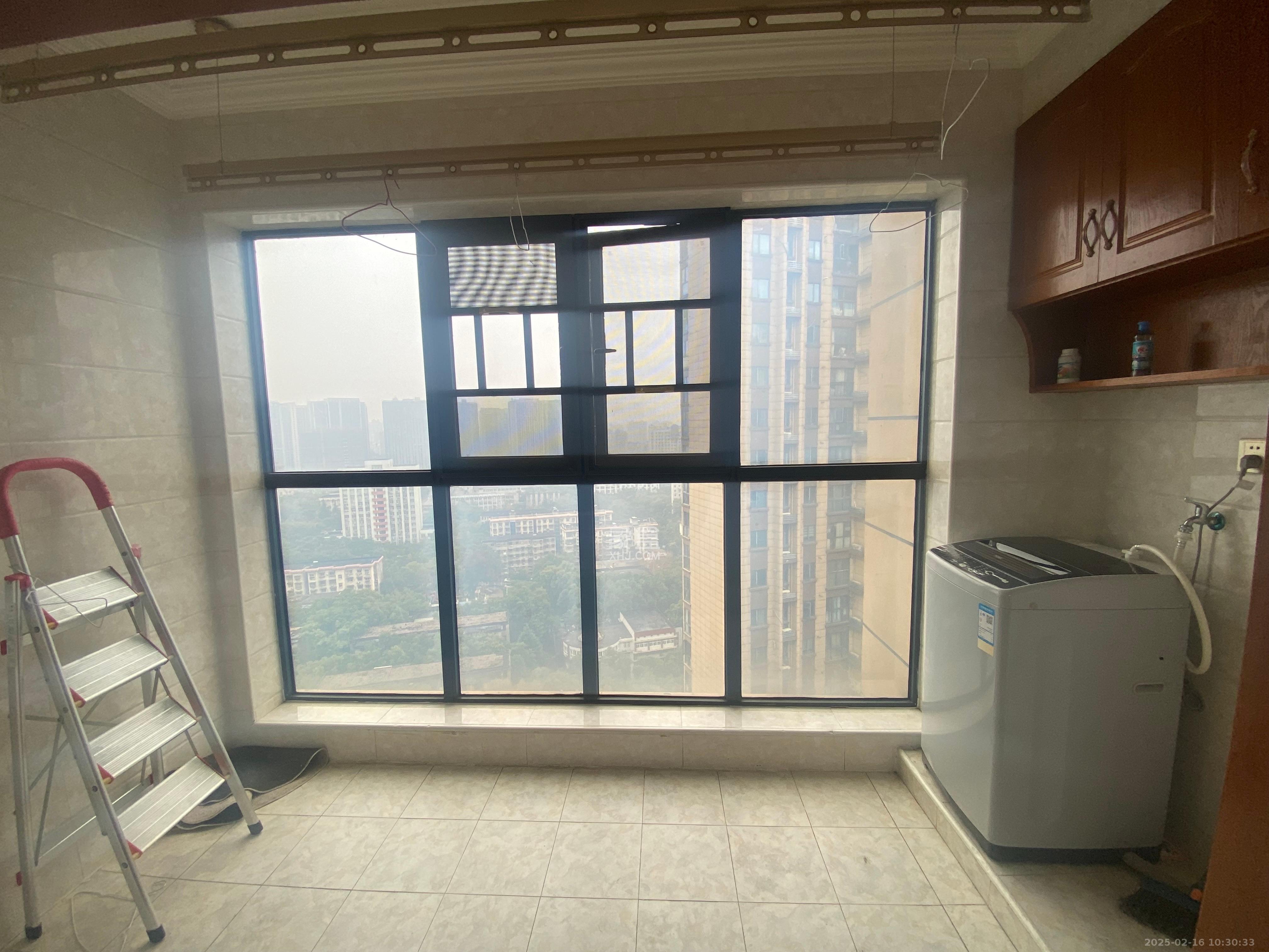 荣盛花语书苑 3室2厅1卫 2800.0元/月 荣盛花语书苑 3室2厅1卫 2800.0元/月室内图