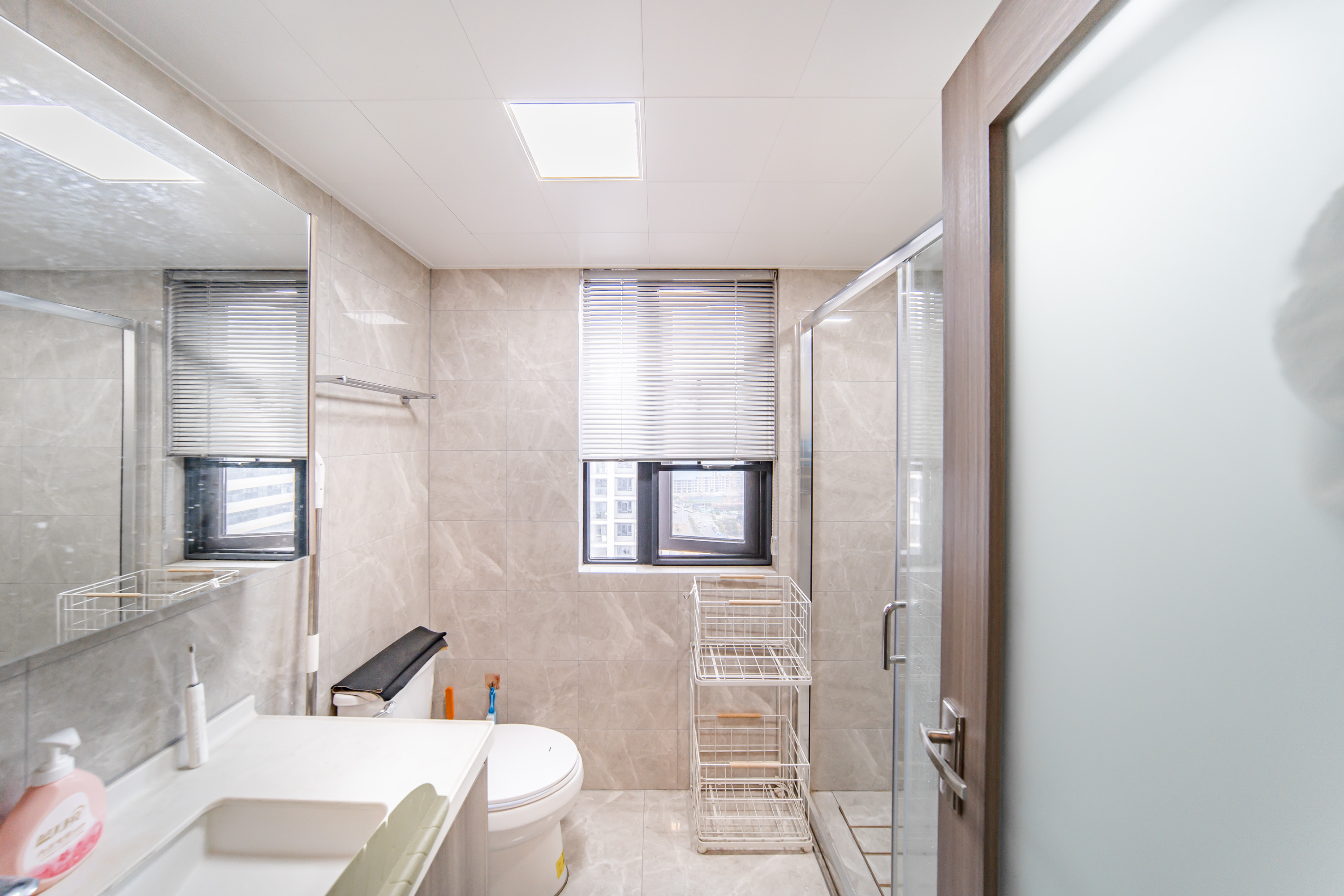 中海阅麓山一期  4室2厅2卫    200.0万 中海阅麓山一期  4室2厅2卫    200.0万卫生间