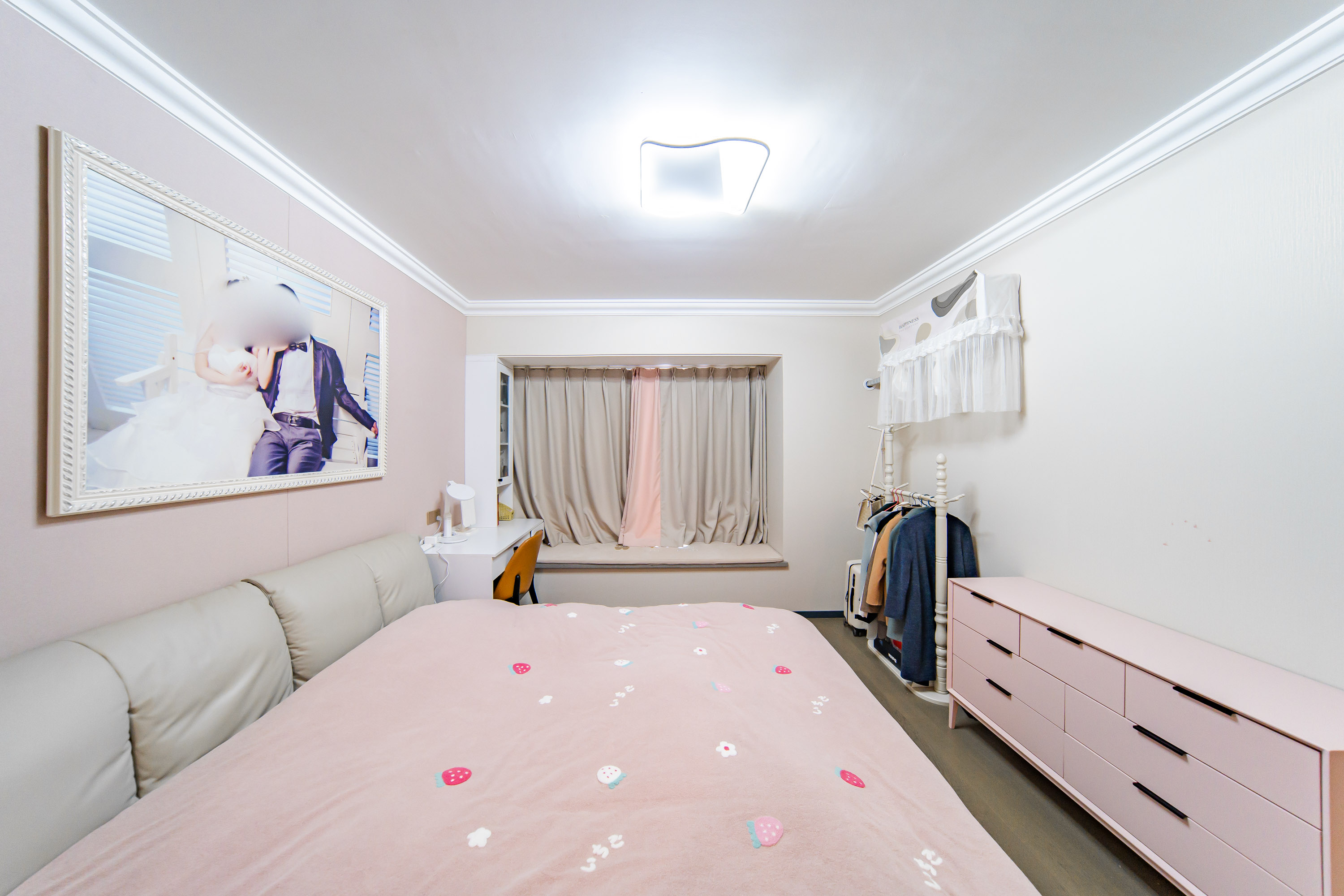 中海阅麓山一期  4室2厅2卫    200.0万 中海阅麓山一期  4室2厅2卫    200.0万卧室