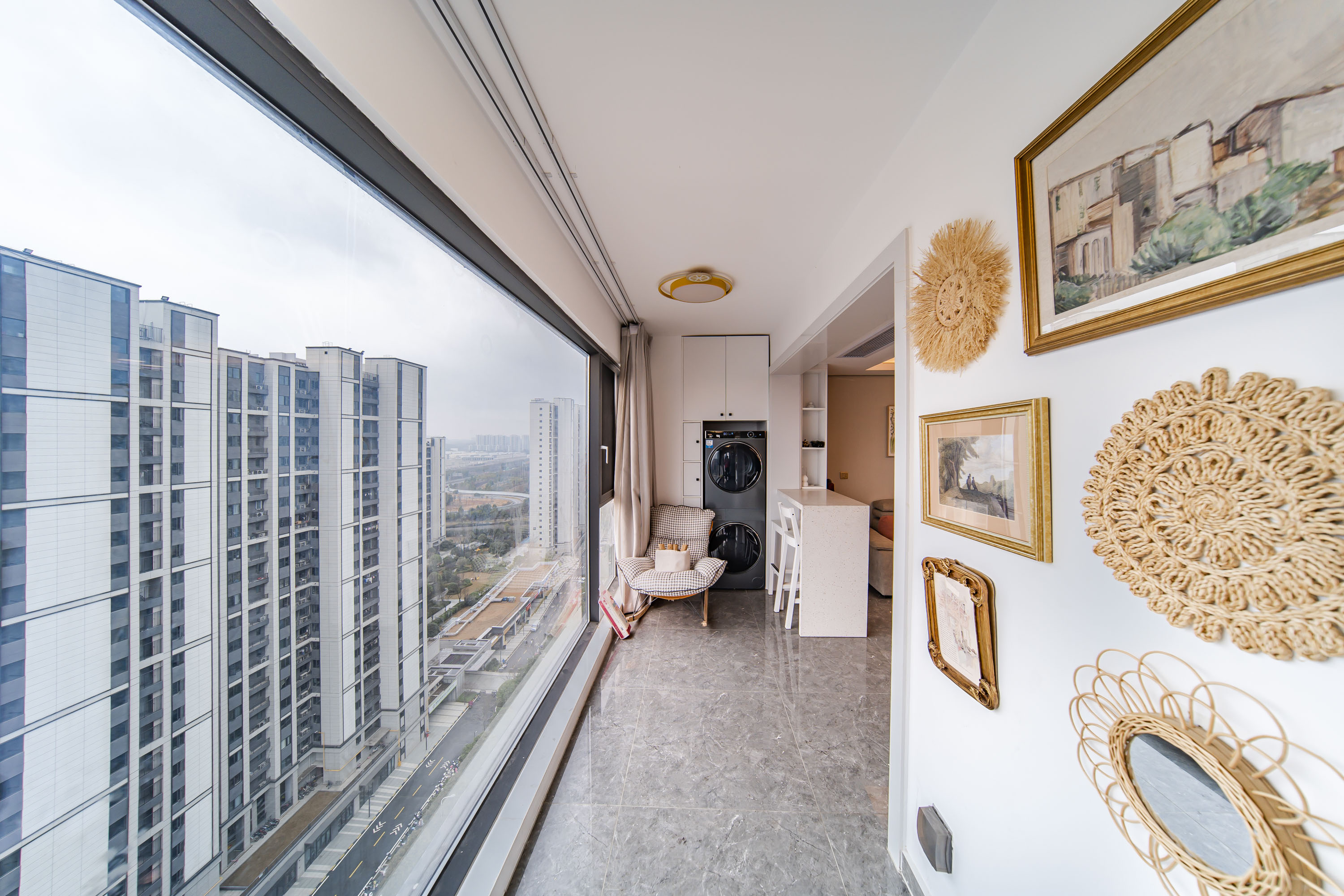 中海阅麓山一期  4室2厅2卫    200.0万 中海阅麓山一期  4室2厅2卫    200.0万阳台