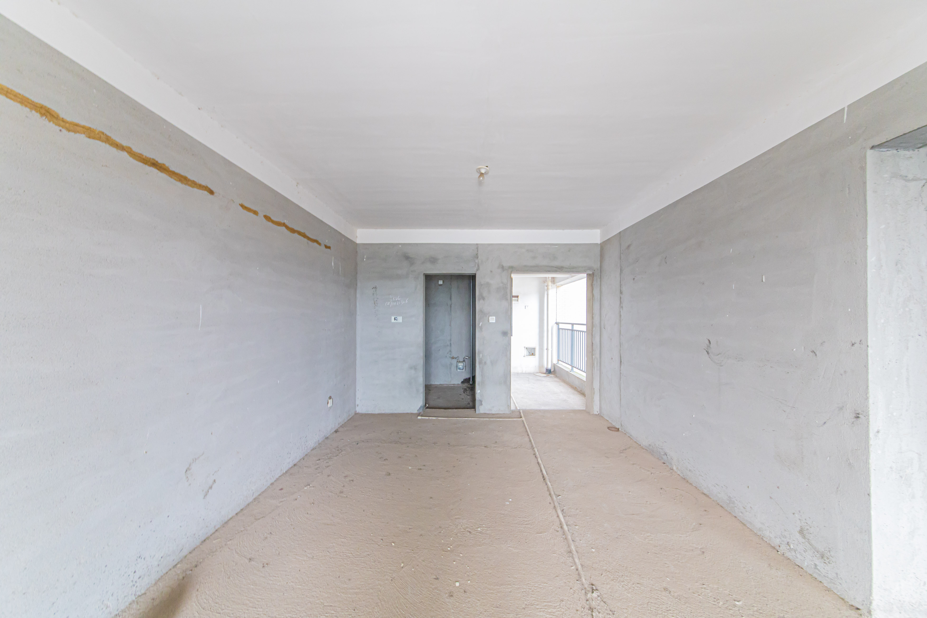 九峰远见 2室2厅1卫 89.8万 九峰远见 2室2厅1卫 89.8万客厅