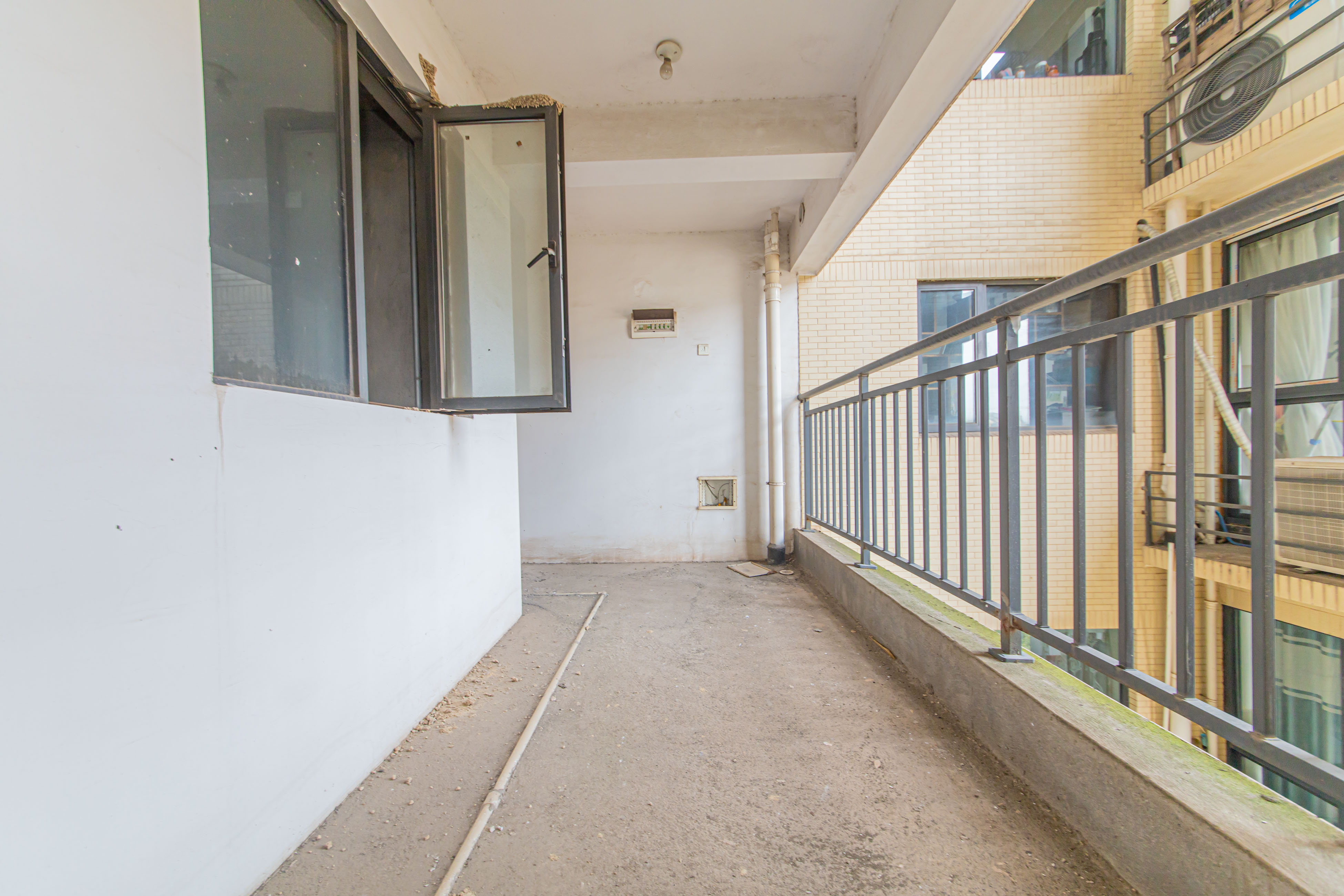 九峰远见 2室2厅1卫 89.8万 九峰远见 2室2厅1卫 89.8万其他