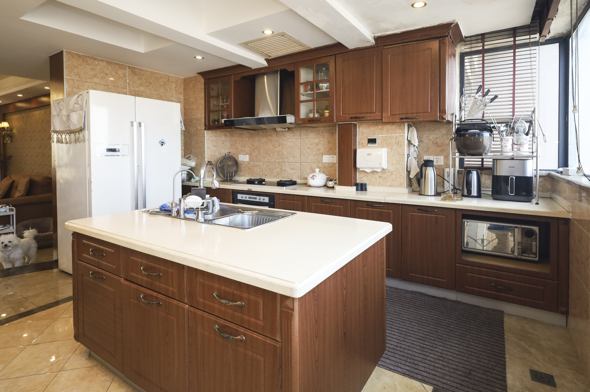 双湾国际(湘江御景花园)  3室2厅2卫    165.0万 双湾国际(湘江御景花园)  3室2厅2卫    165.0万厨房