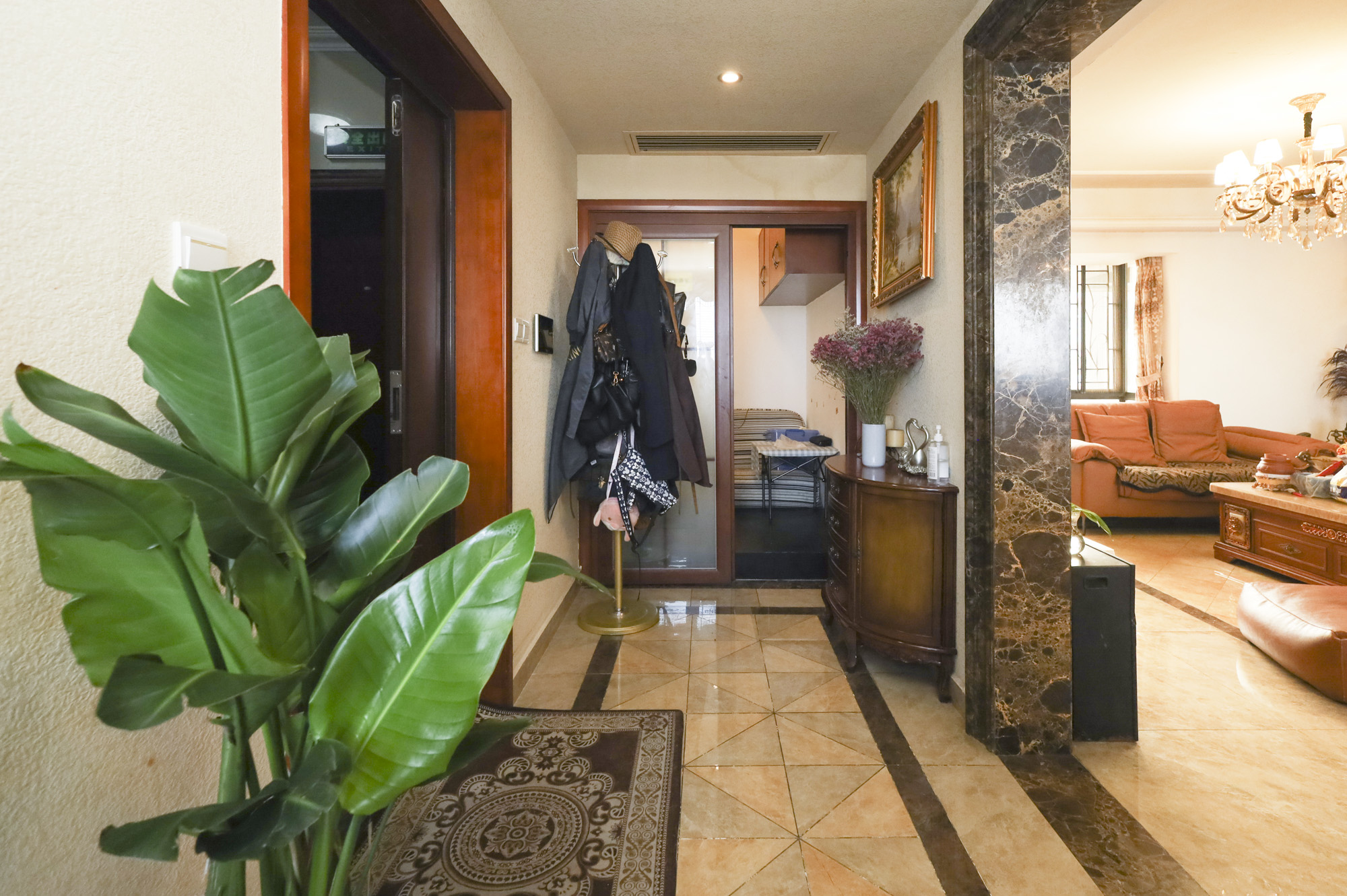 双湾国际(湘江御景花园)  3室2厅2卫    165.0万 双湾国际(湘江御景花园)  3室2厅2卫    165.0万其他