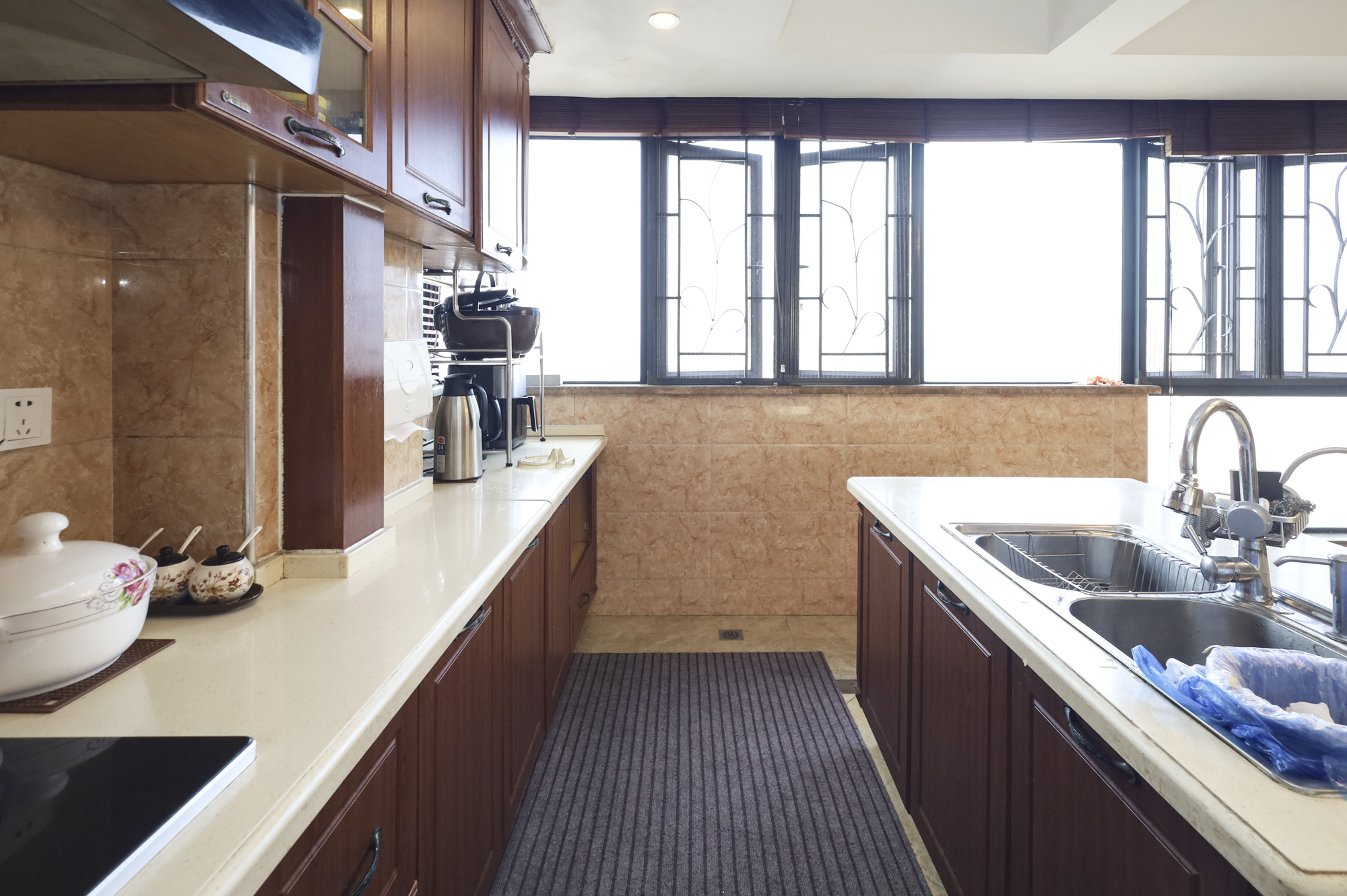 双湾国际(湘江御景花园)  3室2厅2卫    165.0万 双湾国际(湘江御景花园)  3室2厅2卫    165.0万其他