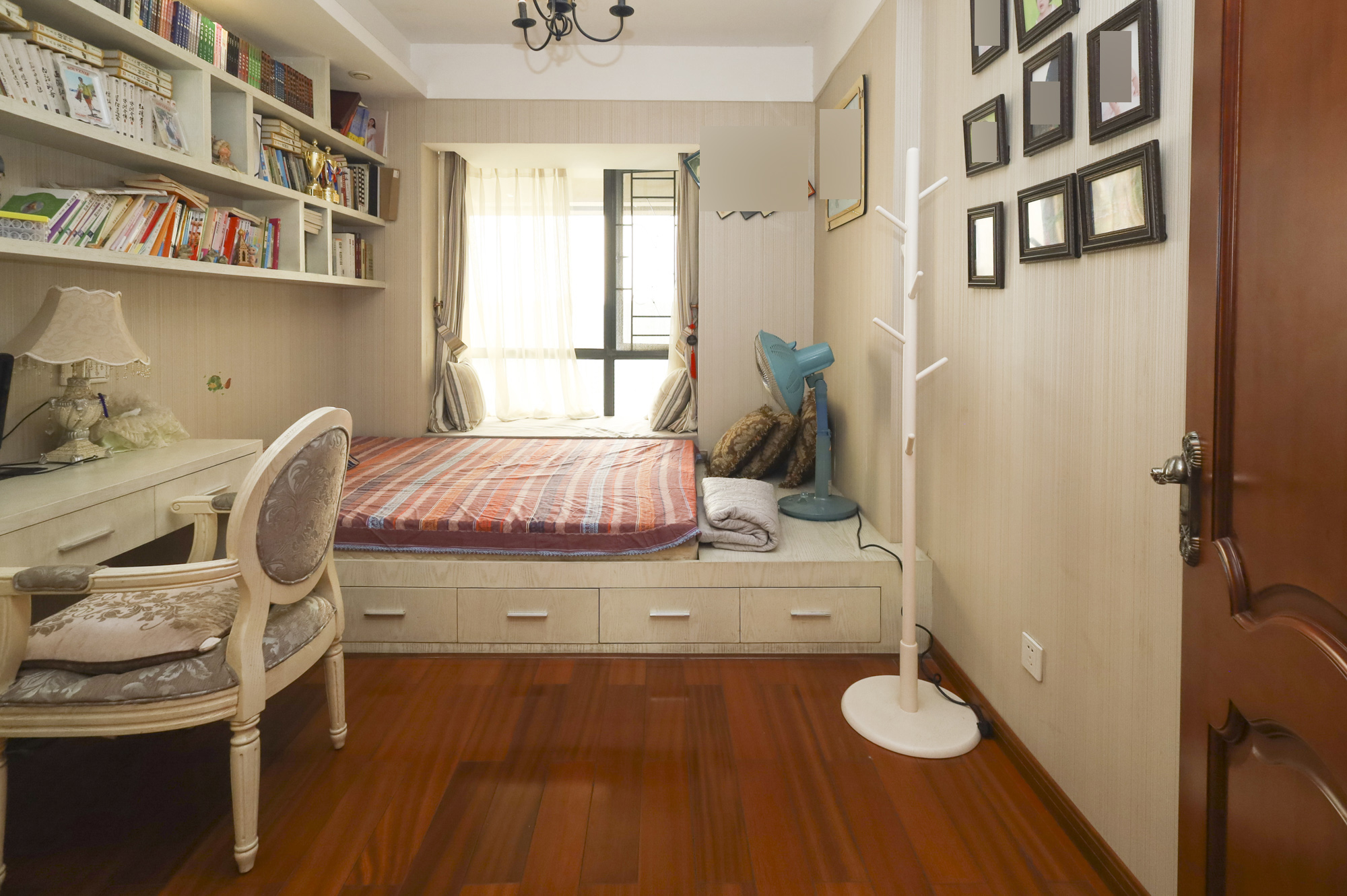 双湾国际(湘江御景花园)  3室2厅2卫    165.0万 双湾国际(湘江御景花园)  3室2厅2卫    165.0万卧室