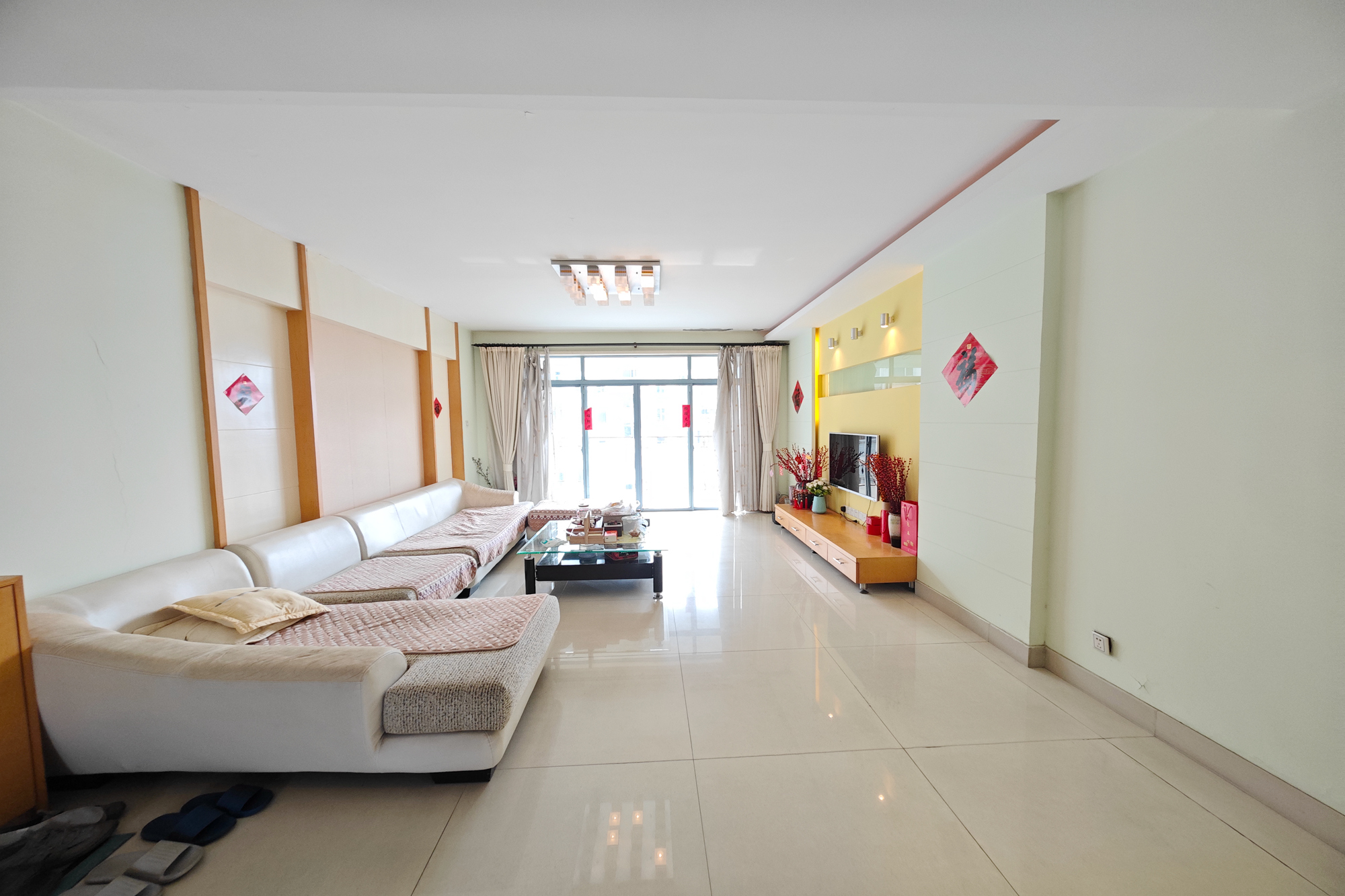 书香名邸 4室2厅2卫 140.0万 书香名邸 4室2厅2卫 140.0万客厅