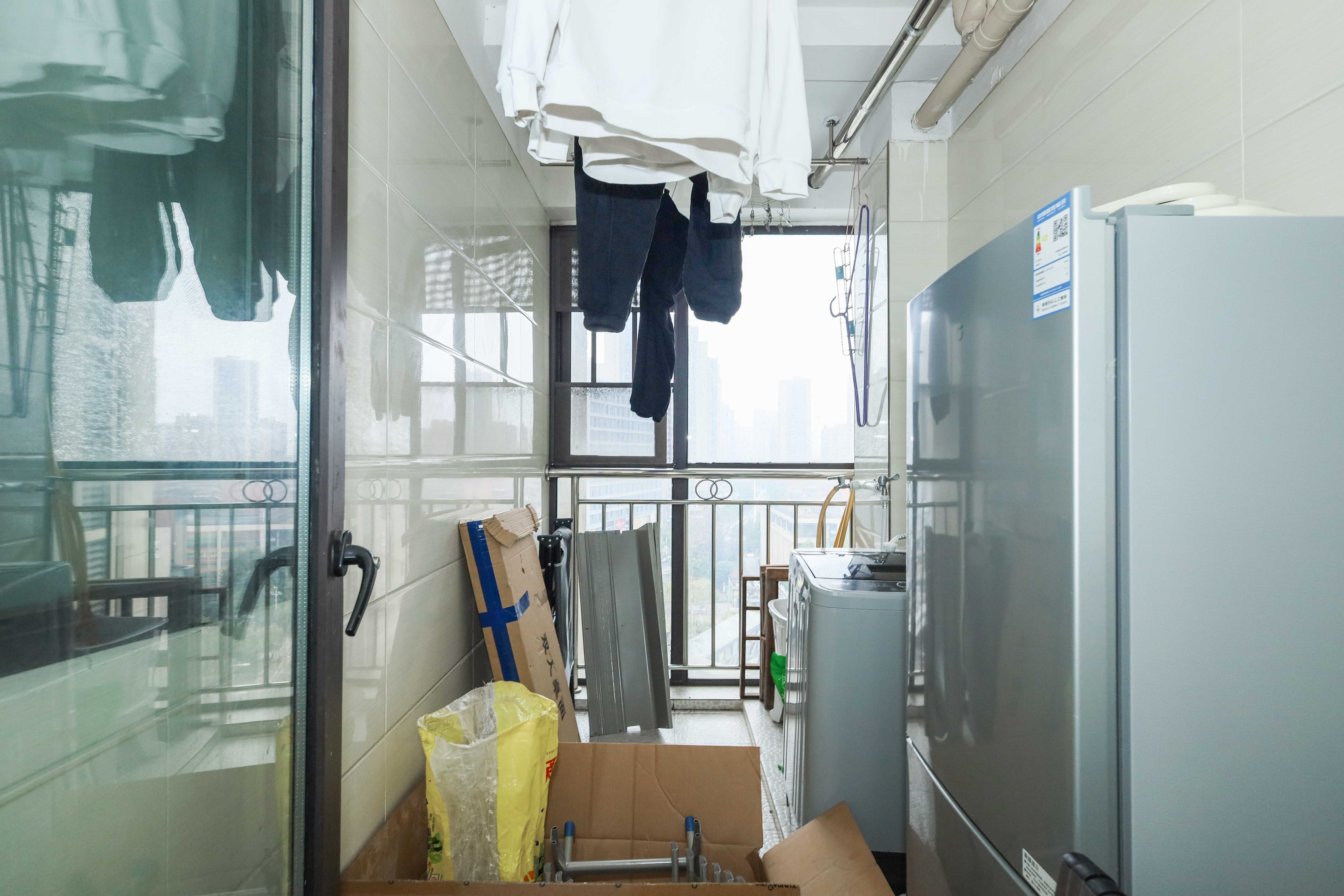 和泓梅溪四季  1室2厅2卫    135.0万 和泓梅溪四季  1室2厅2卫    135.0万厨房