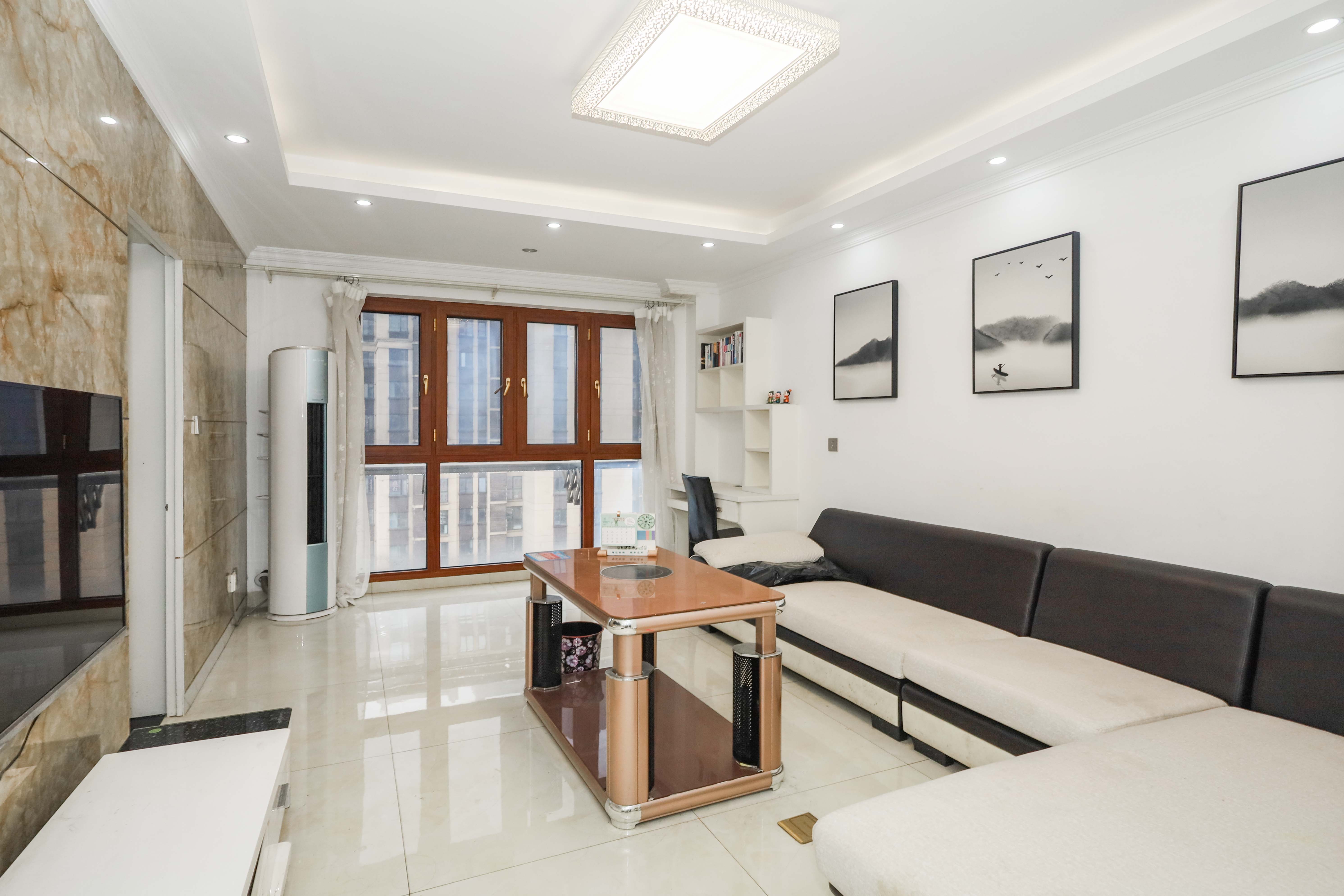 梅溪鑫苑名家 3室2厅1卫 92.0万 梅溪鑫苑名家 3室2厅1卫 92.0万客厅