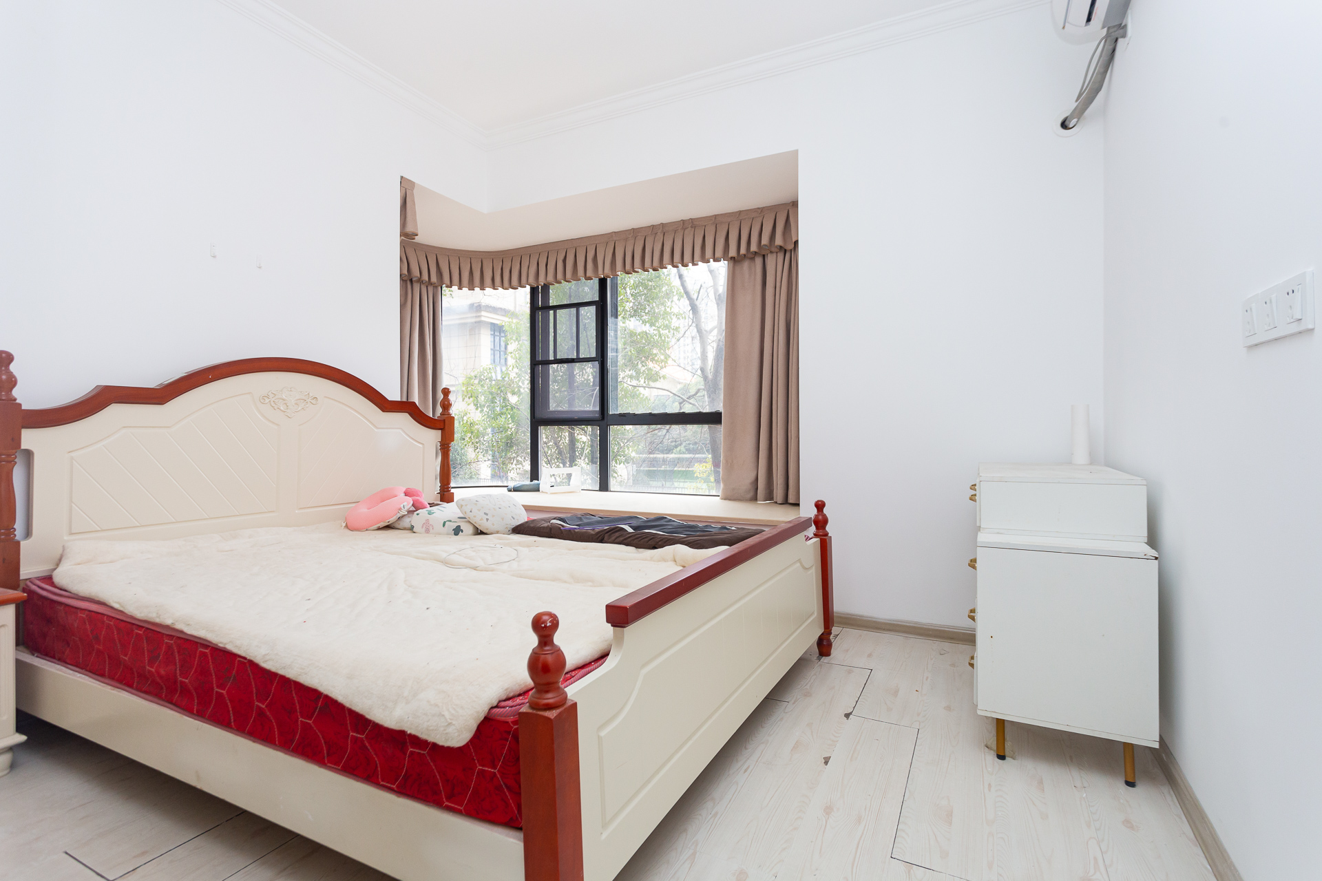 润和之悦(金泽园) 3室2厅1卫 62.0万 润和之悦(金泽园) 3室2厅1卫 62.0万卧室