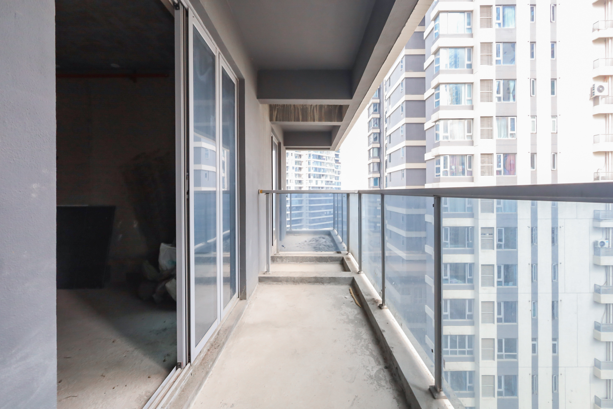 保利天禧C区 4室2厅2卫 290.0万 保利天禧C区 4室2厅2卫 290.0万阳台