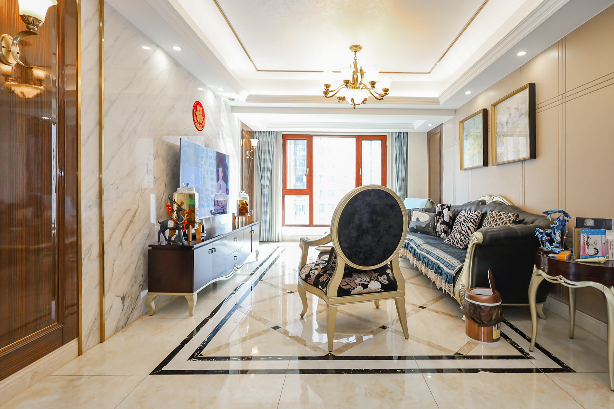 保利西海岸A区 4室2厅2卫 248.0万 保利西海岸A区 4室2厅2卫 248.0万客厅