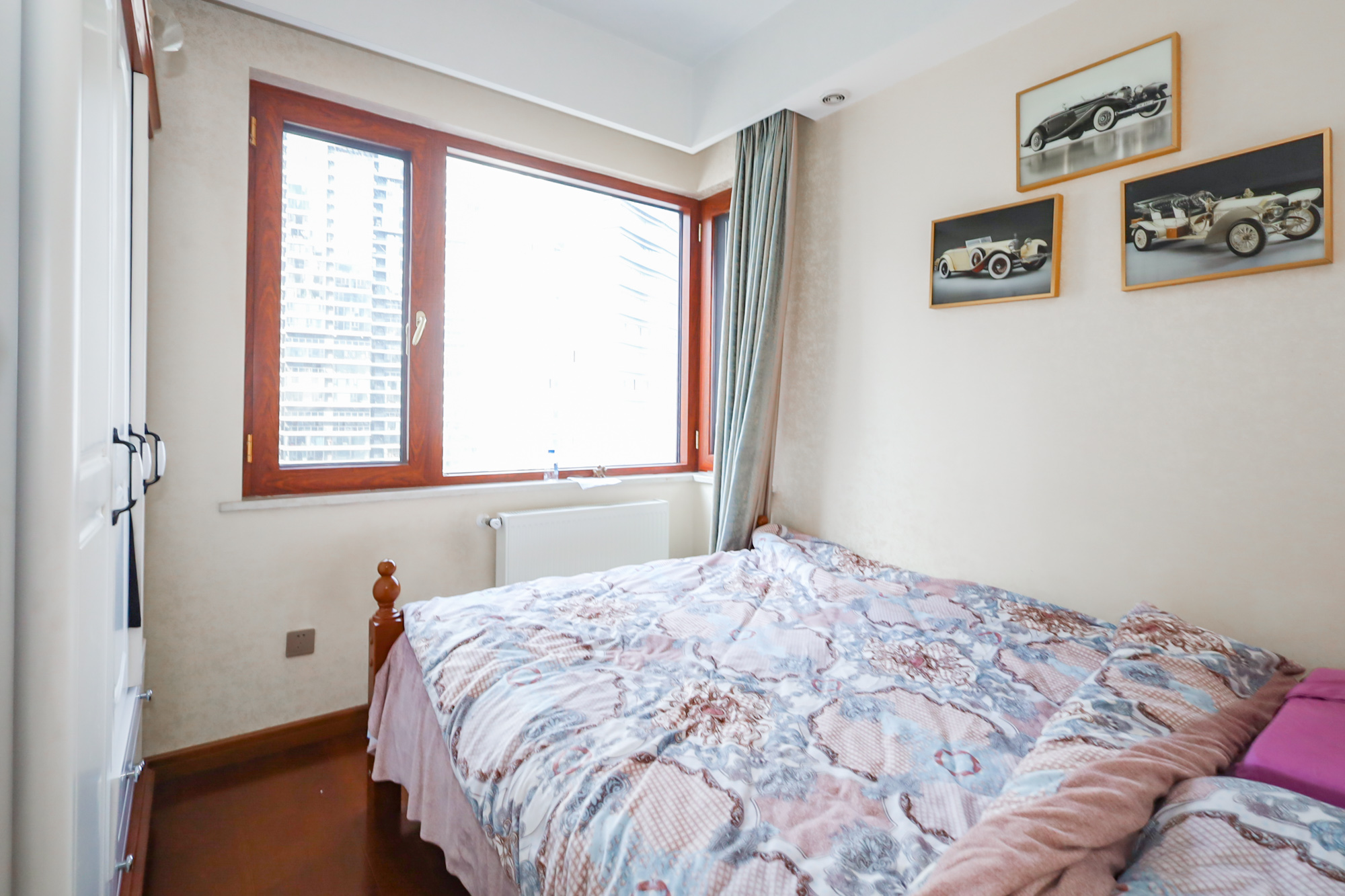 保利西海岸A区 4室2厅2卫 248.0万 保利西海岸A区 4室2厅2卫 248.0万卧室