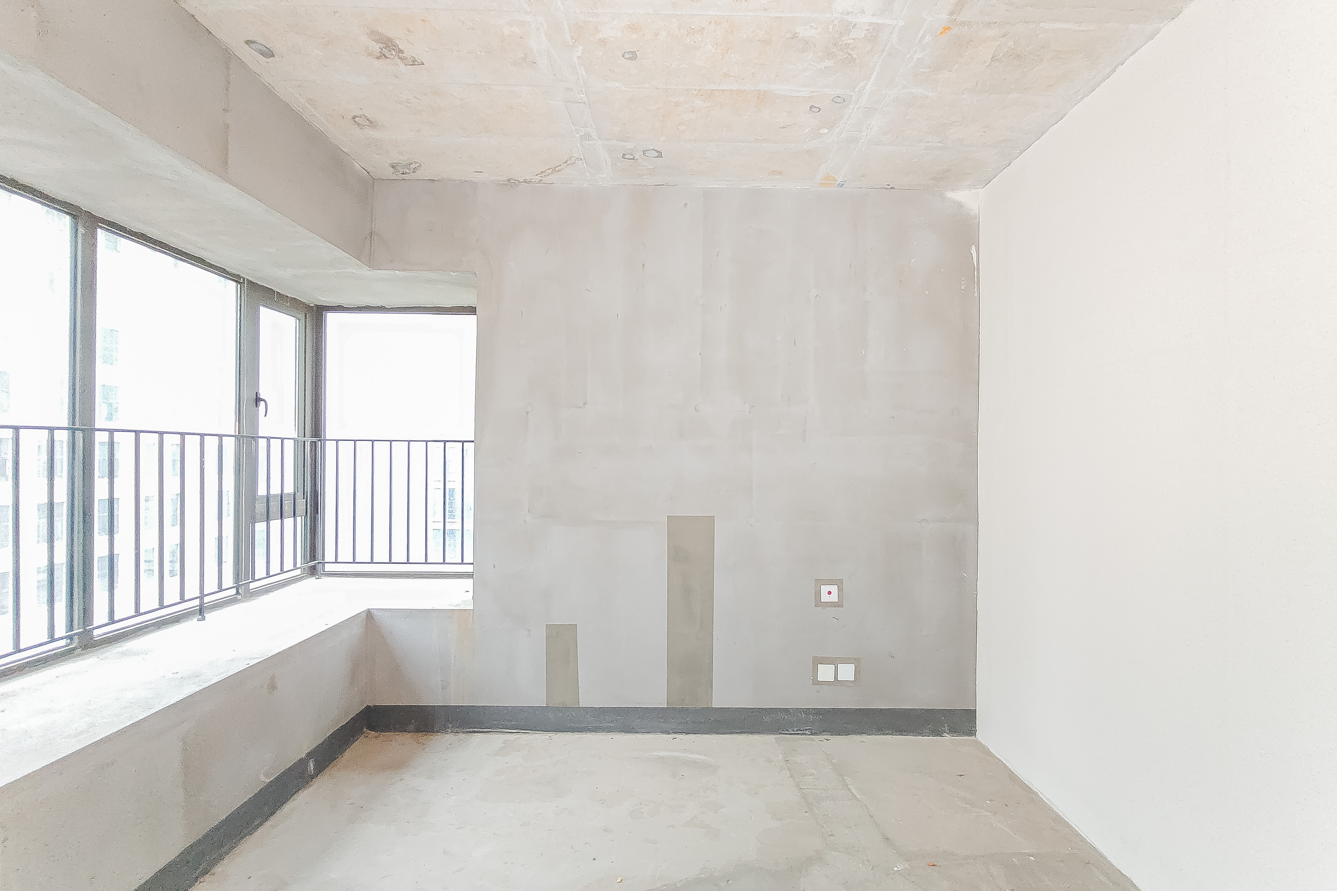 世茂璀璨天城  4室2厅3卫    239.0万 世茂璀璨天城  4室2厅3卫    239.0万卧室