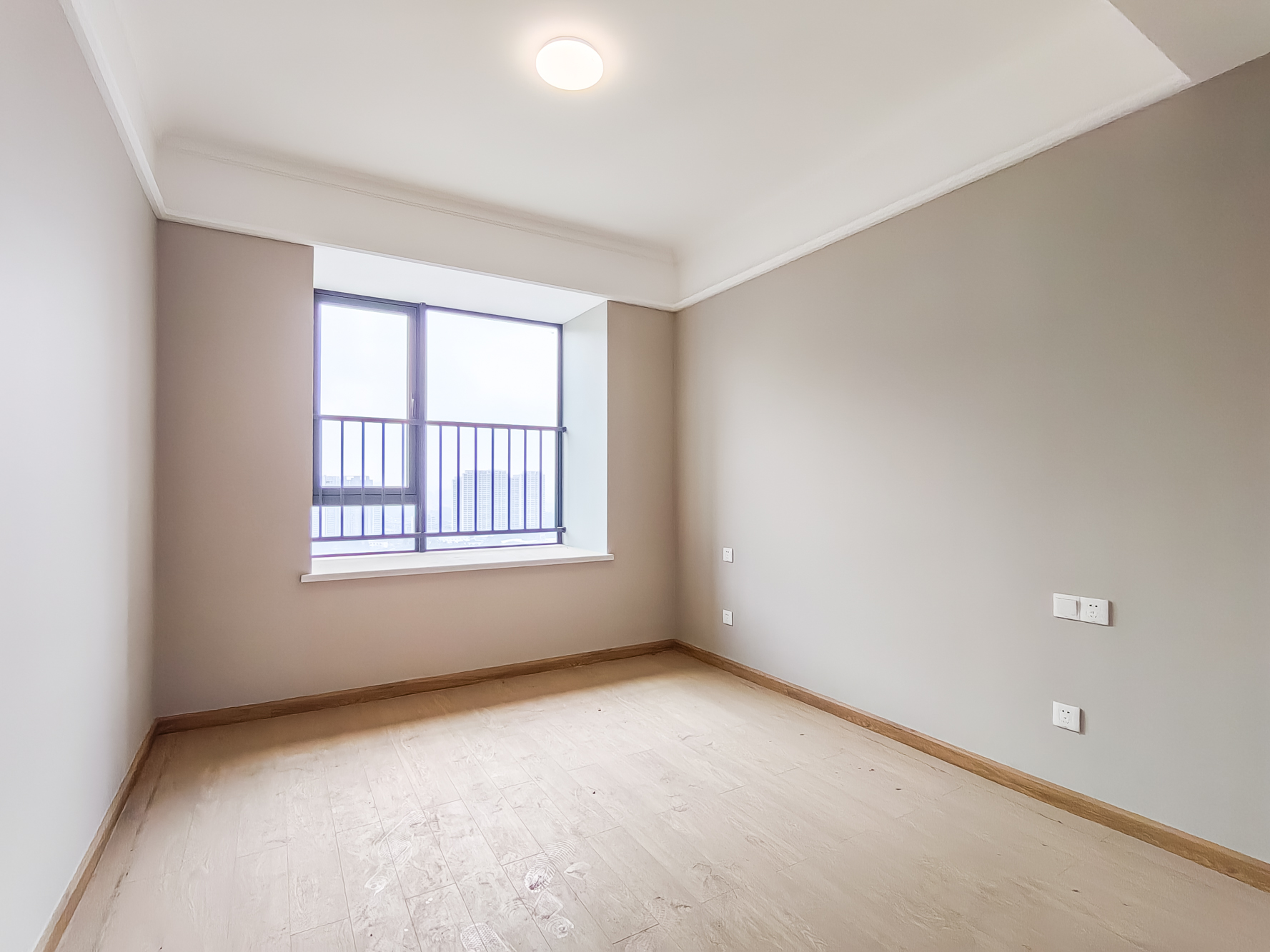 运达锦绣广场 4室2厅2卫 159.8万 运达锦绣广场 4室2厅2卫 159.8万卧室