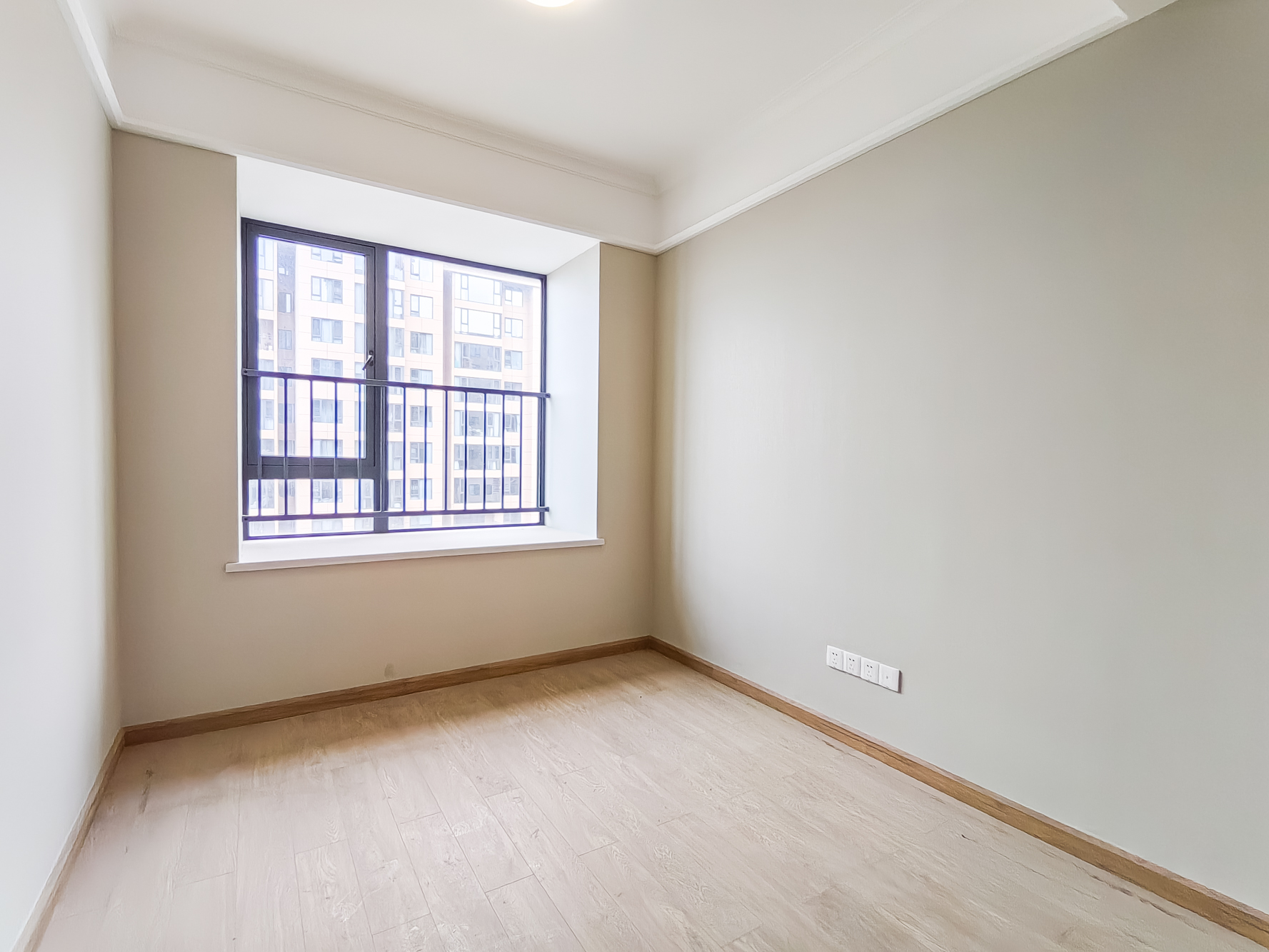 运达锦绣广场 4室2厅2卫 159.8万 运达锦绣广场 4室2厅2卫 159.8万卧室