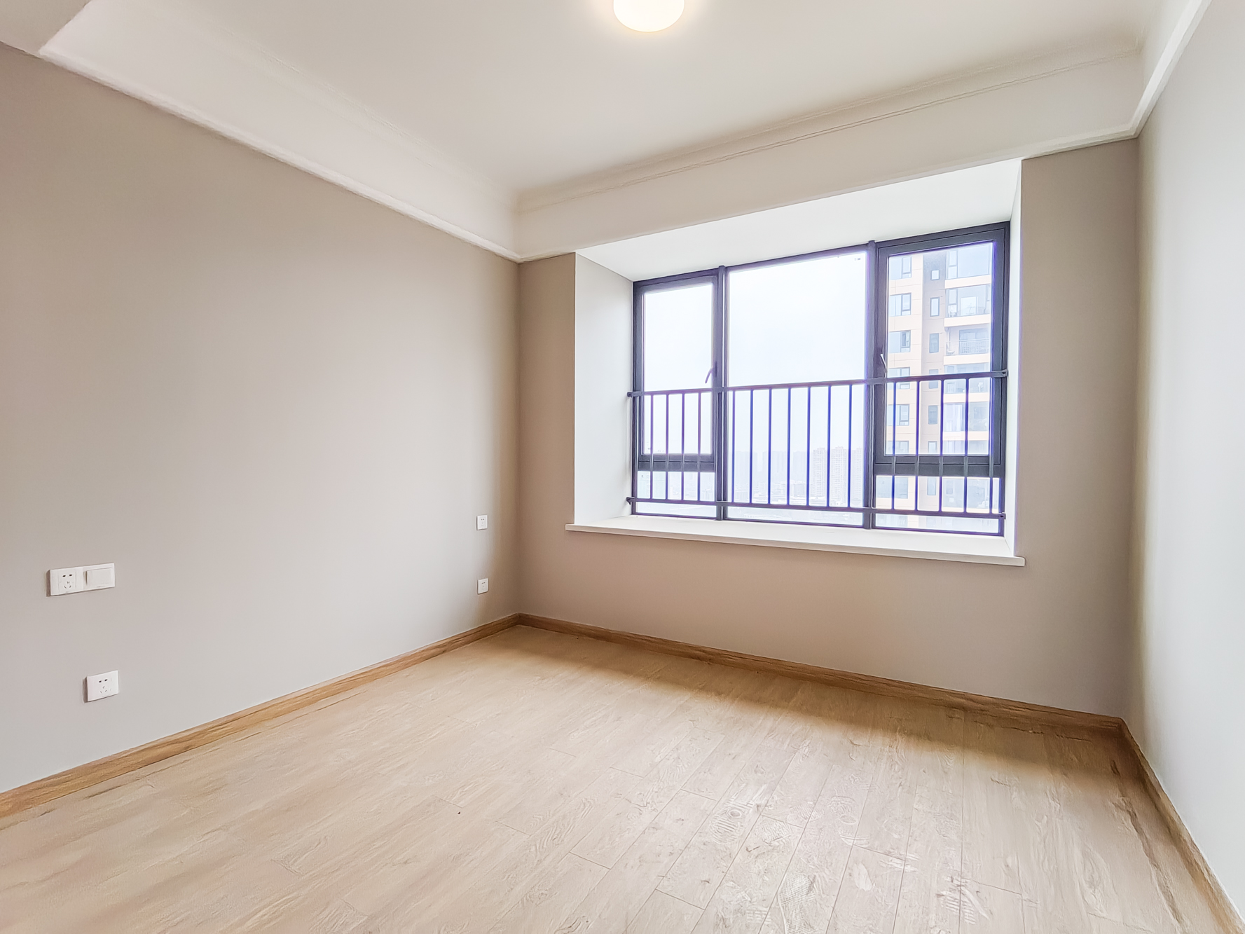 运达锦绣广场 4室2厅2卫 159.8万 运达锦绣广场 4室2厅2卫 159.8万卧室