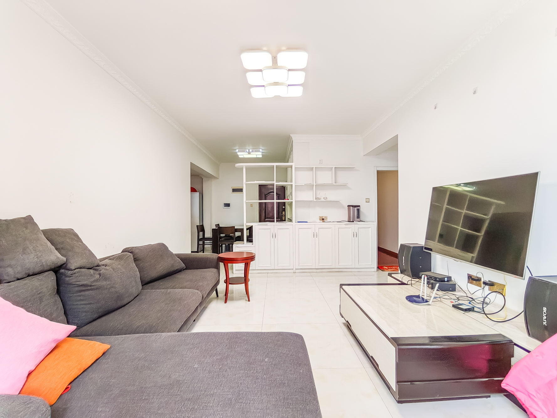 中安善化国际 3室2厅1卫 68.0万 中安善化国际 3室2厅1卫 68.0万客厅