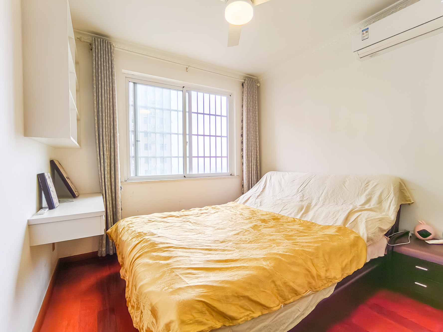 中安善化国际 3室2厅1卫 68.0万 中安善化国际 3室2厅1卫 68.0万卧室