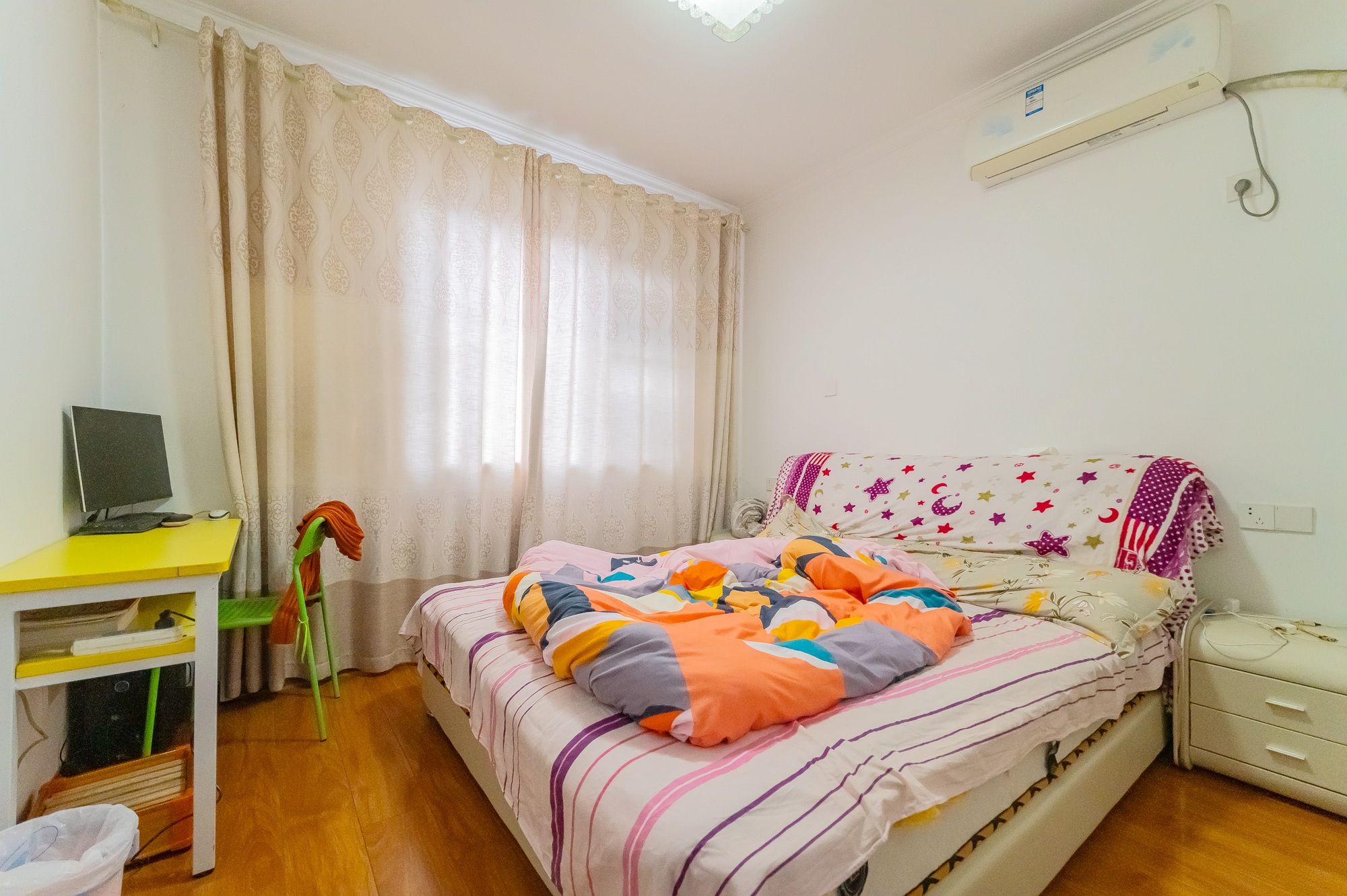 星湖湾一期高层 3室2厅1卫 65.8万 星湖湾一期高层 3室2厅1卫 65.8万卧室