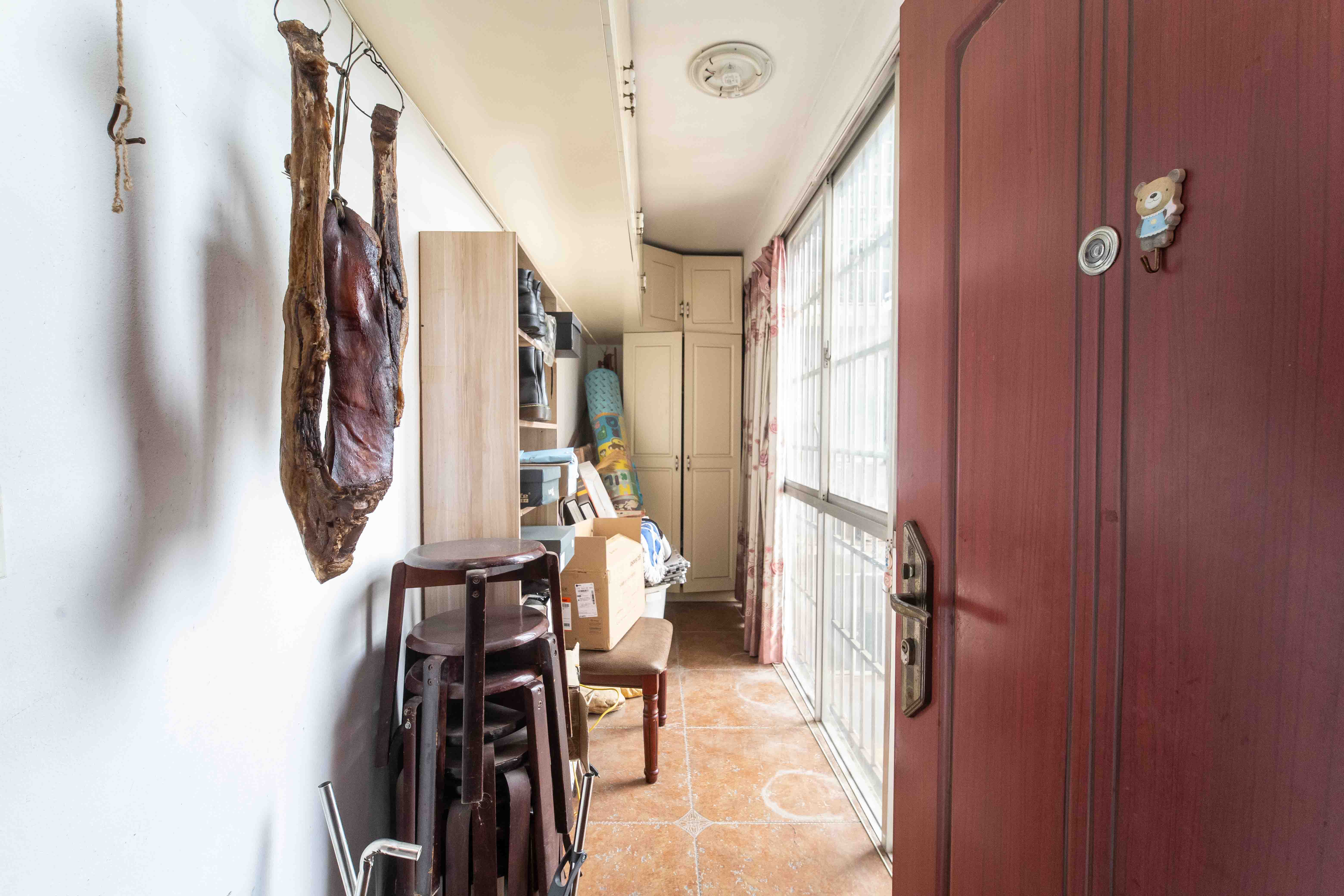 荷花园电信宿舍(天辰荷花苑) 4室2厅2卫 151.0万 荷花园电信宿舍(天辰荷花苑) 4室2厅2卫 151.0万阳台