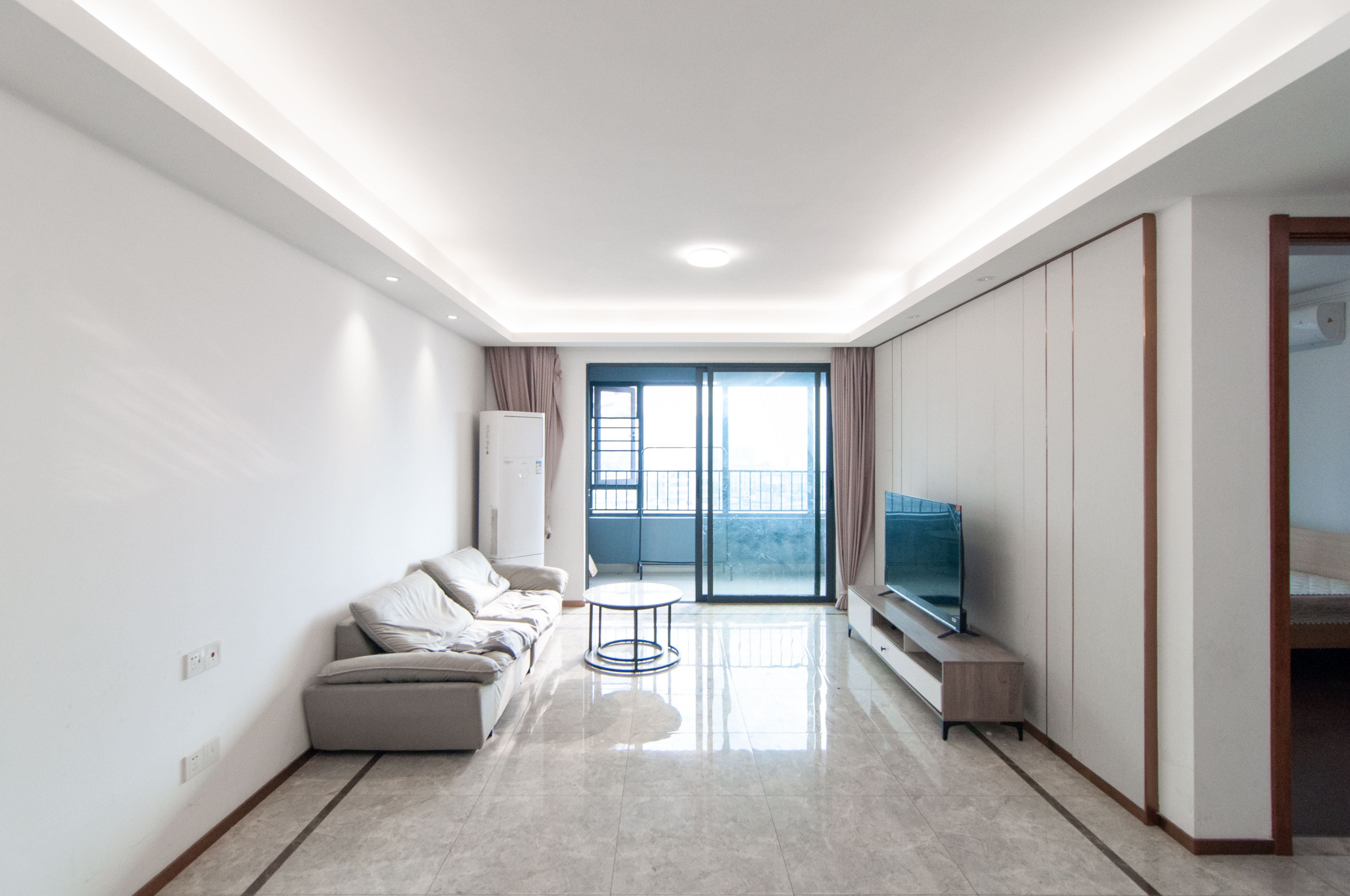 旭辉都会山 3室2厅2卫 168.0万 旭辉都会山 3室2厅2卫 168.0万客厅