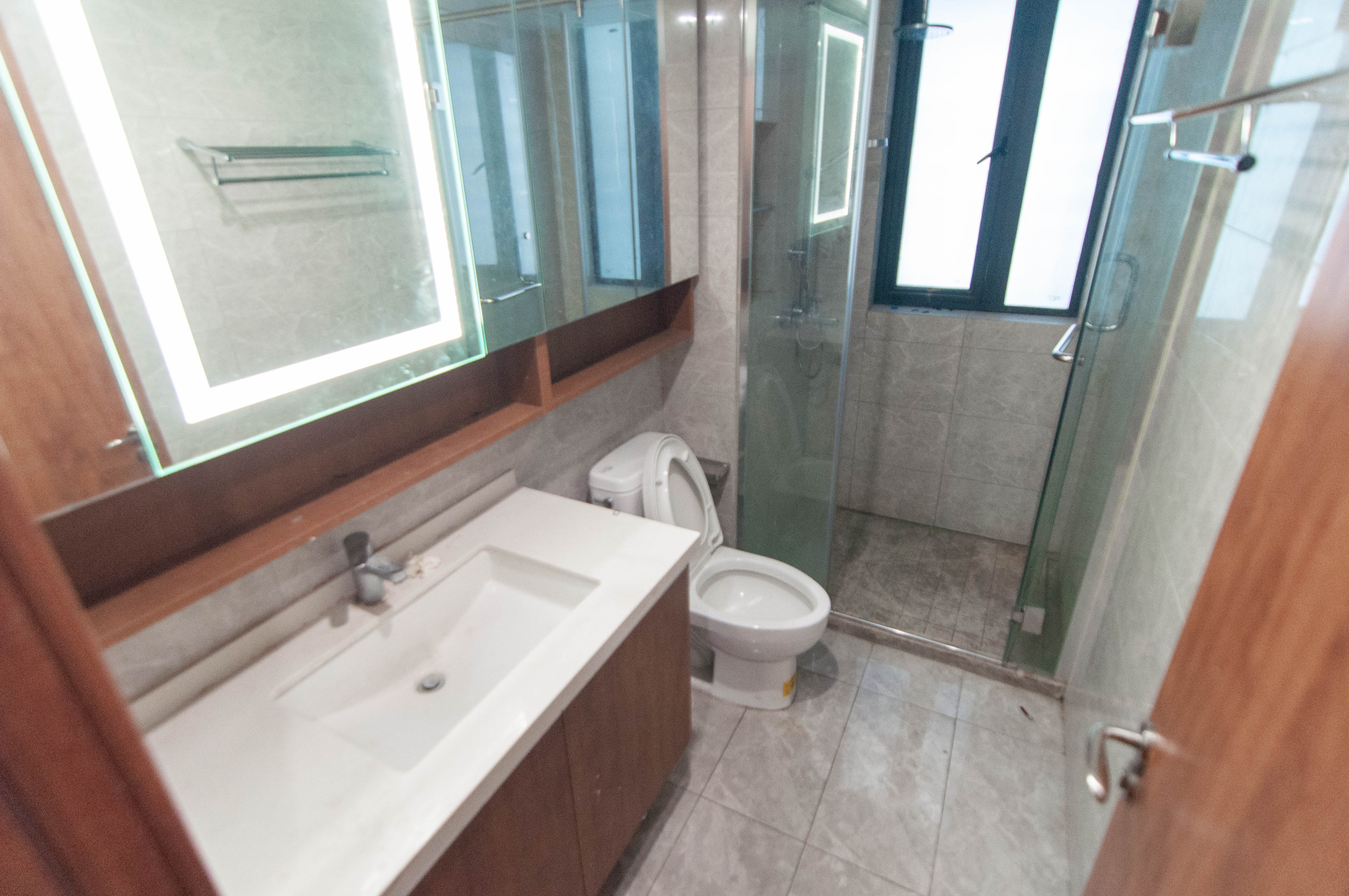 旭辉都会山 3室2厅2卫 168.0万 旭辉都会山 3室2厅2卫 168.0万卫生间