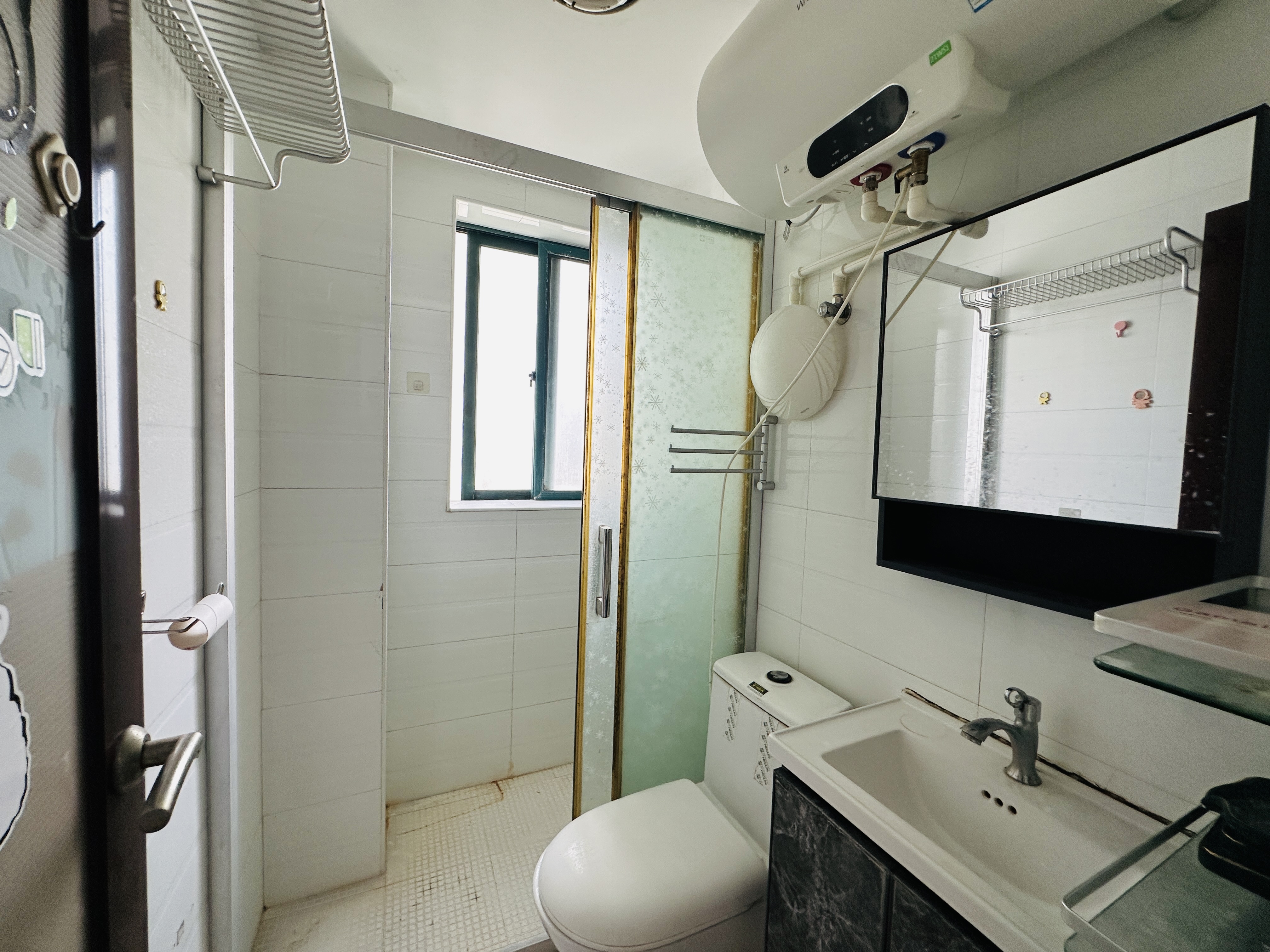 御景峰 3室2厅1卫 127.0万 御景峰 3室2厅1卫 127.0万卫生间