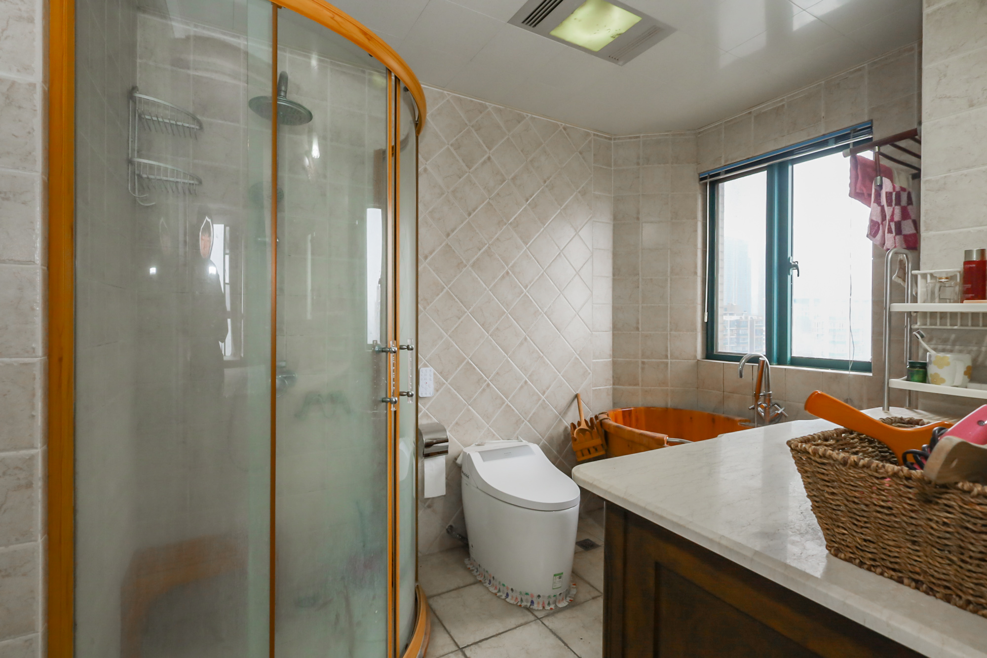 西湖丽景 6室3厅3卫 338.0万 西湖丽景 6室3厅3卫 338.0万其他