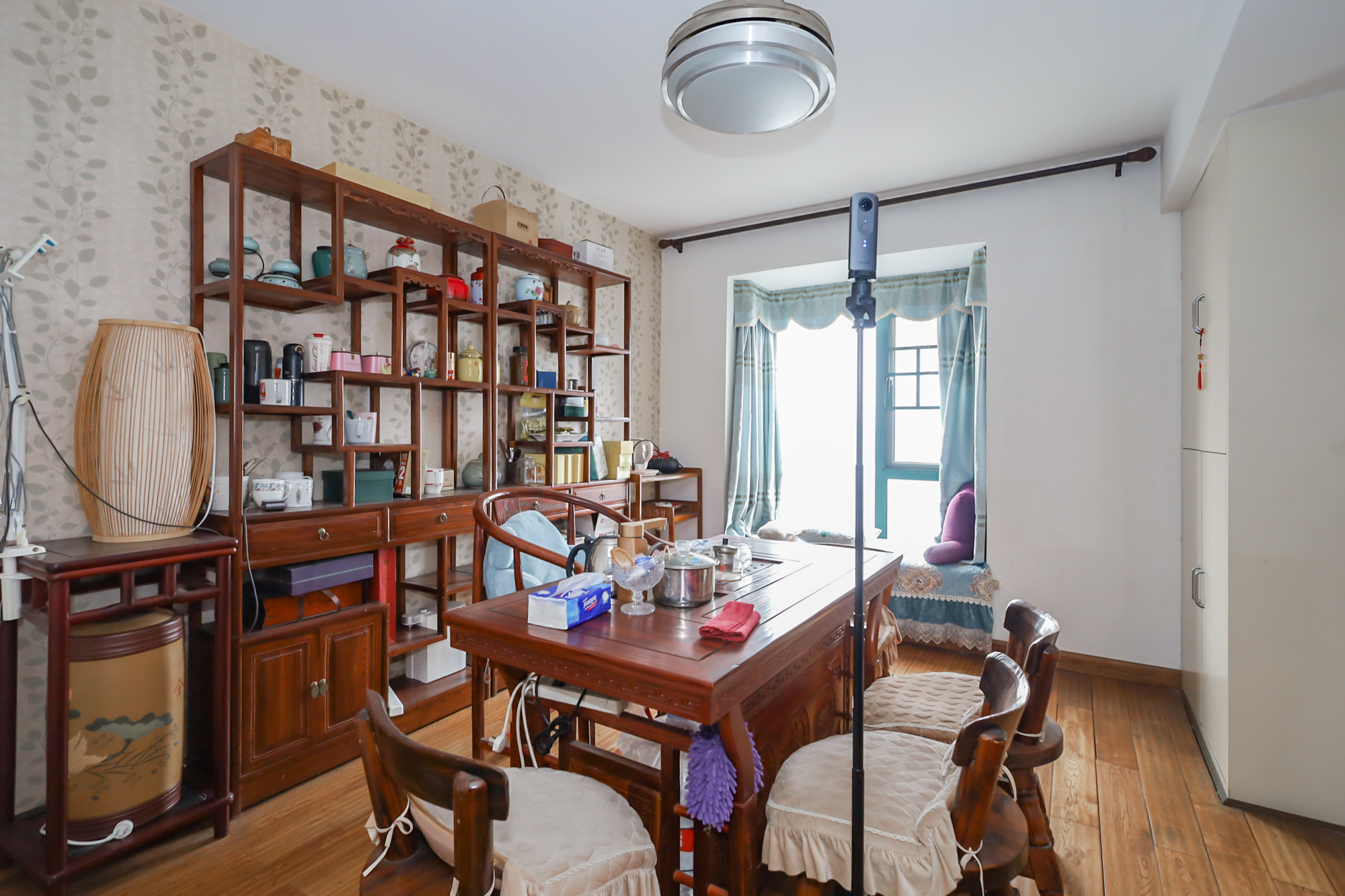 西湖丽景 6室3厅3卫 338.0万 西湖丽景 6室3厅3卫 338.0万卧室