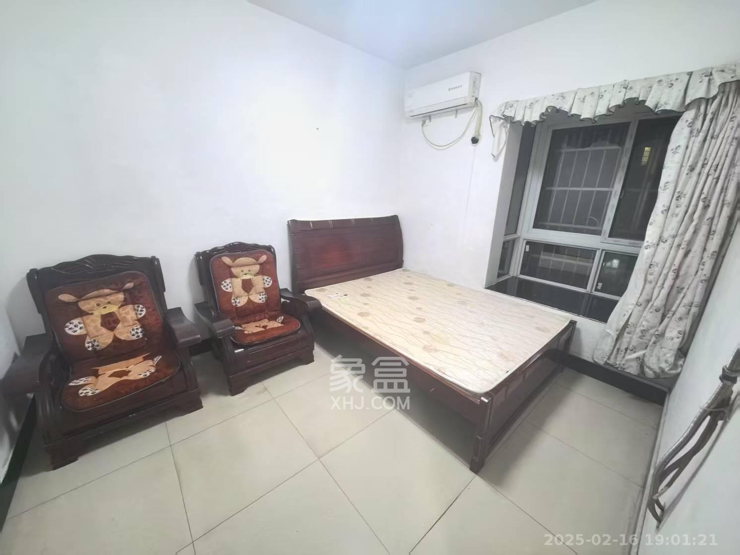 万丽景园  3室2厅1卫   1600.00元/月室内图