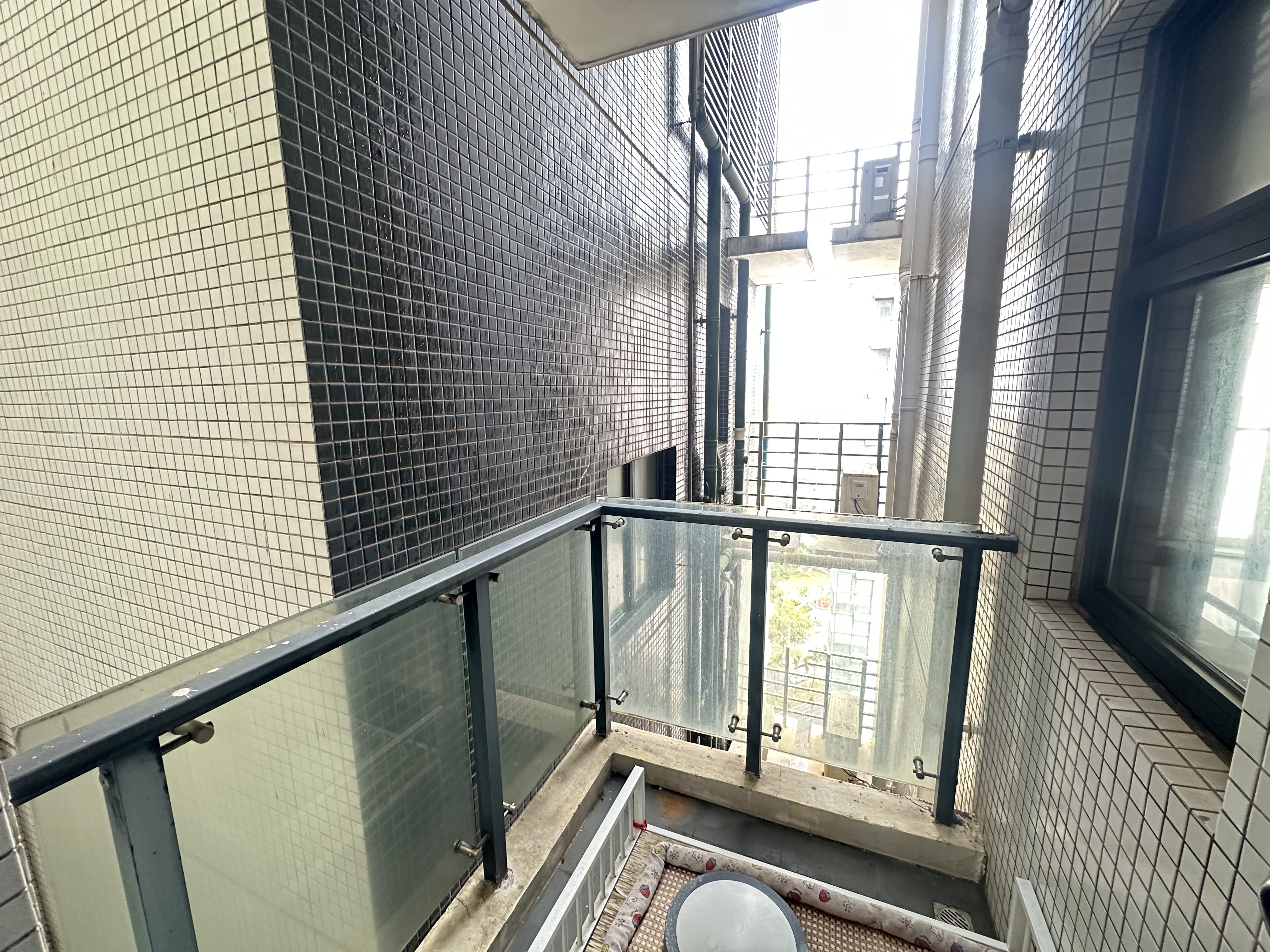 宝华海景 1室2厅1卫 100.0万 宝华海景 1室2厅1卫 100.0万室内图