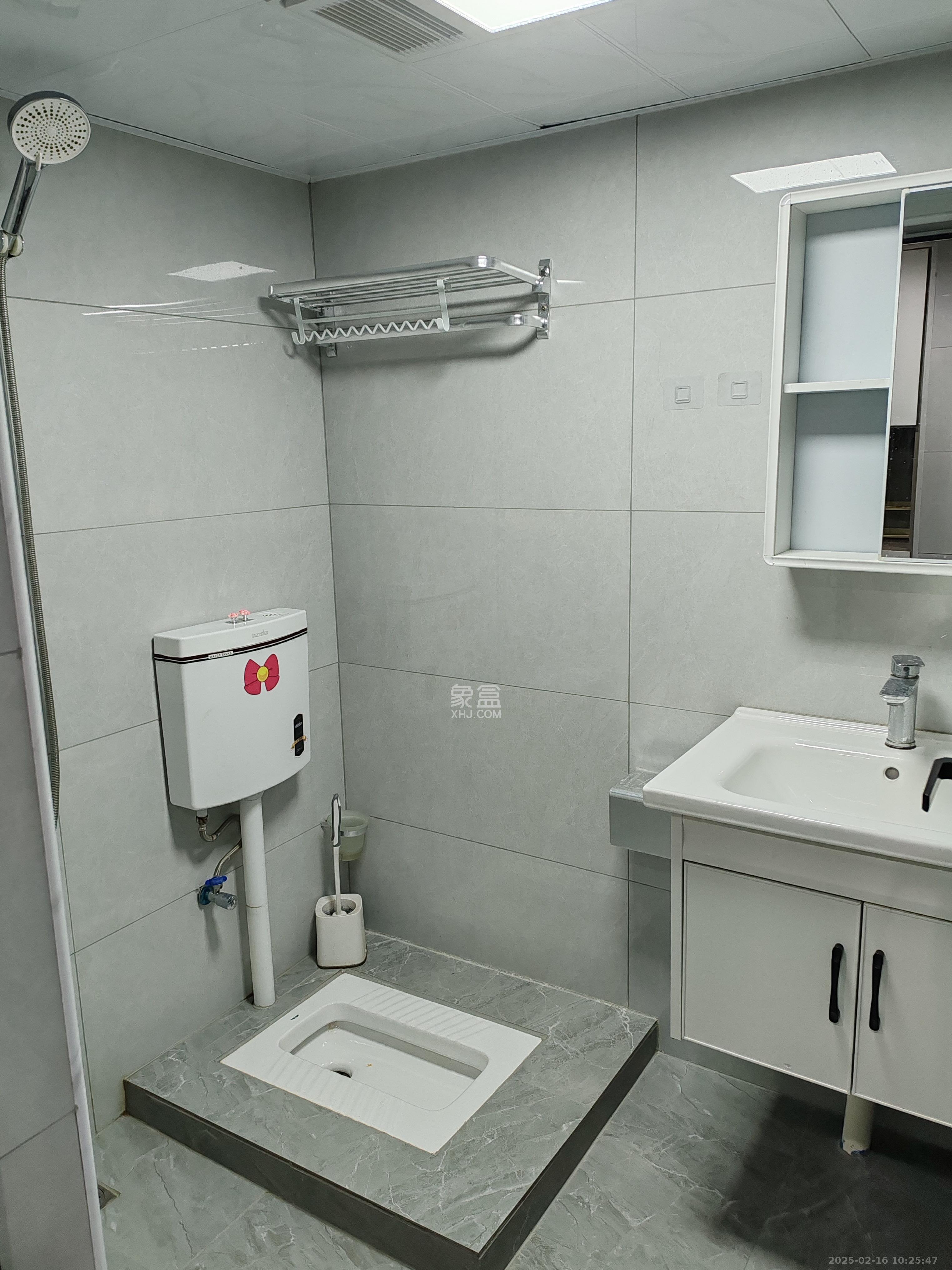 新城悦隽公园  1室1厅1卫    1600.0元/月室内图