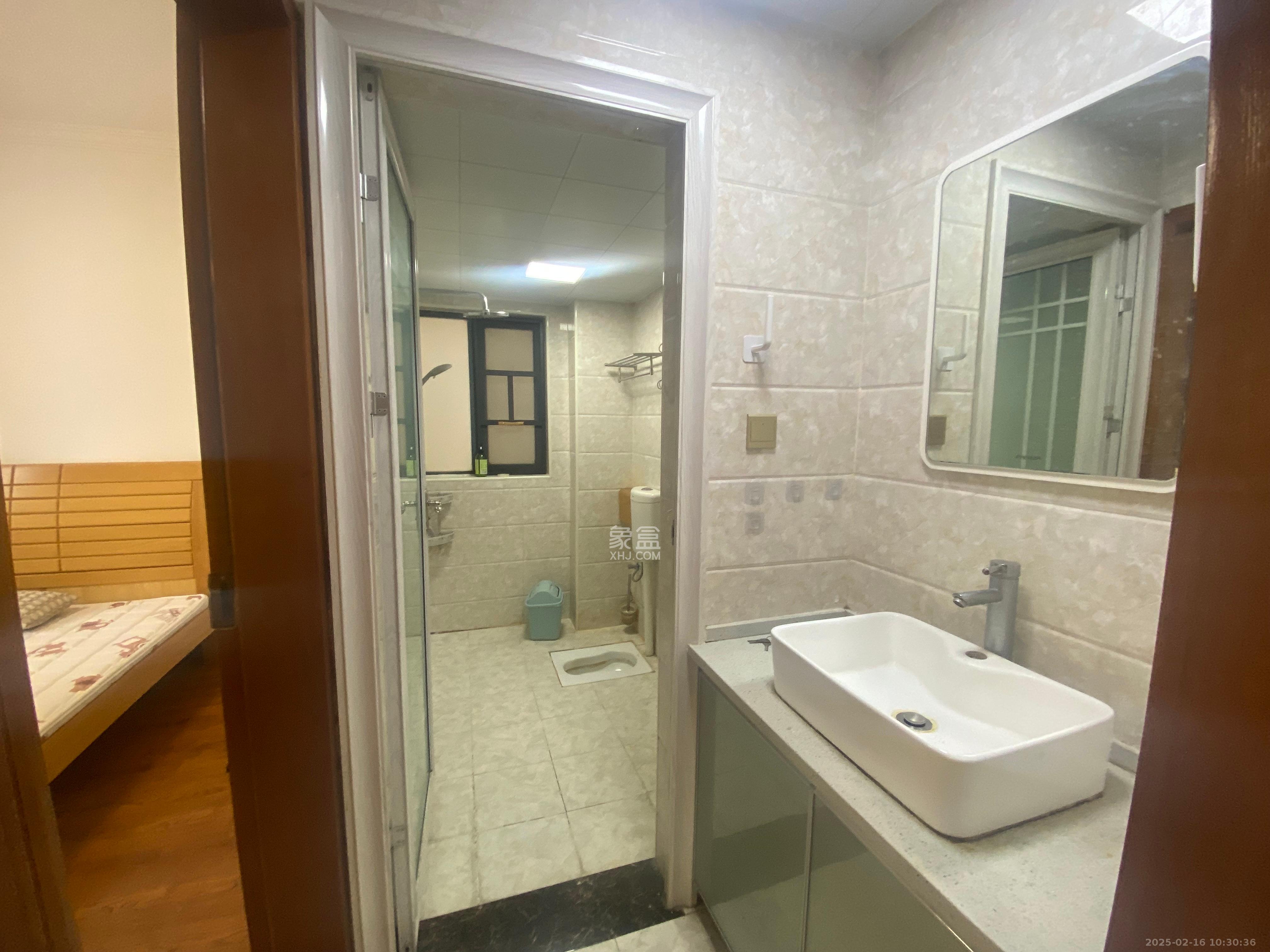 荣盛花语书苑 3室2厅1卫 2800.0元/月 荣盛花语书苑 3室2厅1卫 2800.0元/月室内图